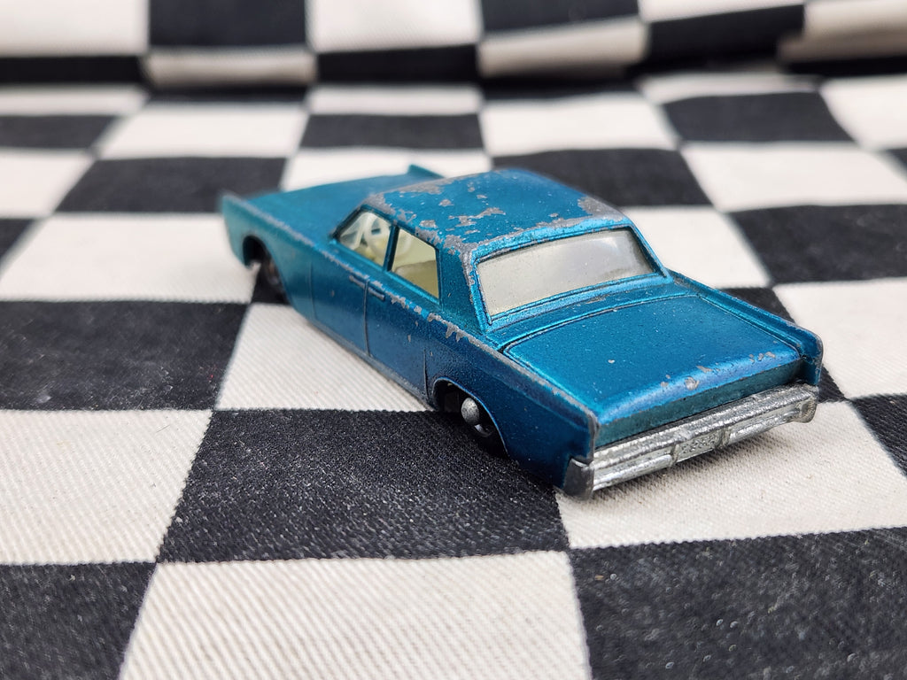 Vintage Loose Matchbox Lesney Lincoln Continental Blue