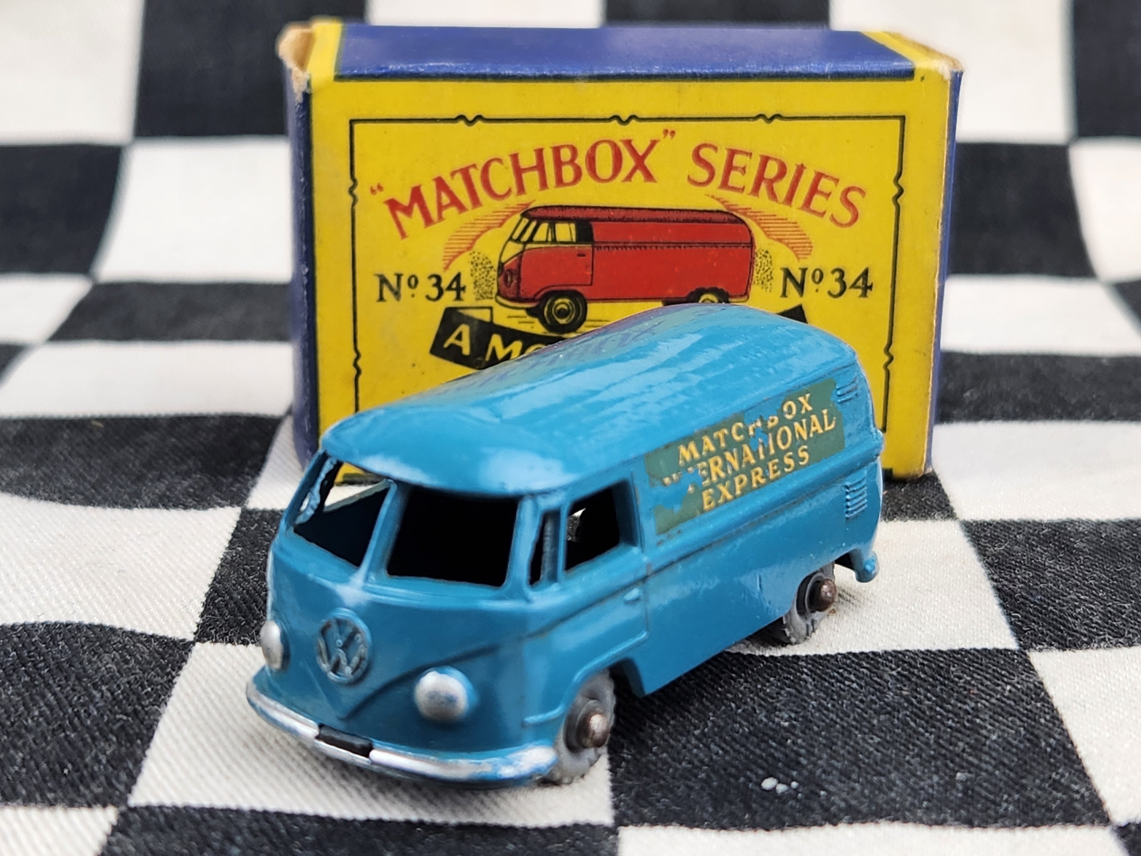 Matchbox Lesney Moko No34 Volkswagen Kombi Van in Original Box