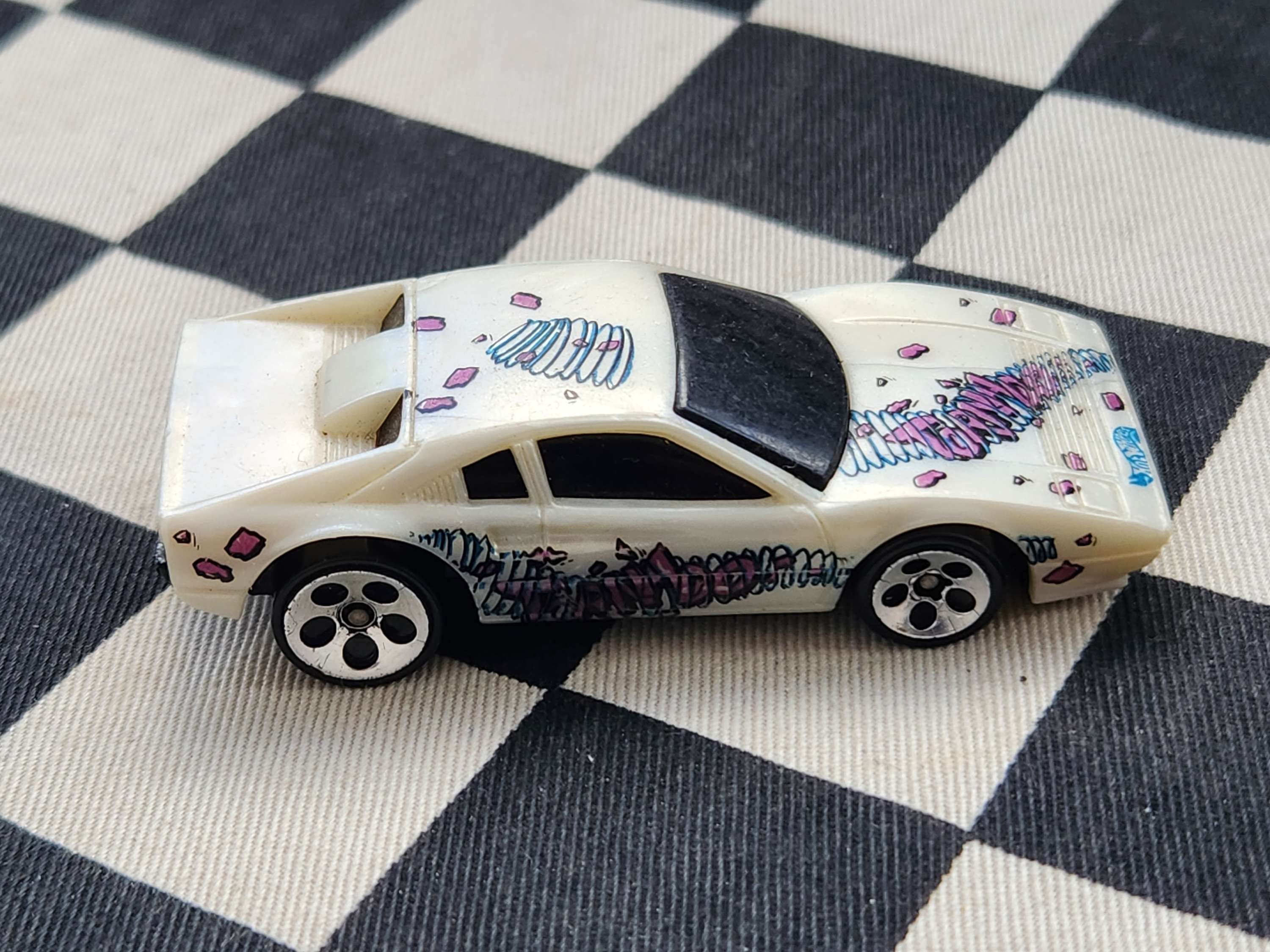 Vintage Loose Hot Wheels Ferrari 308 Quicksilver Series (New Scoop Casting)