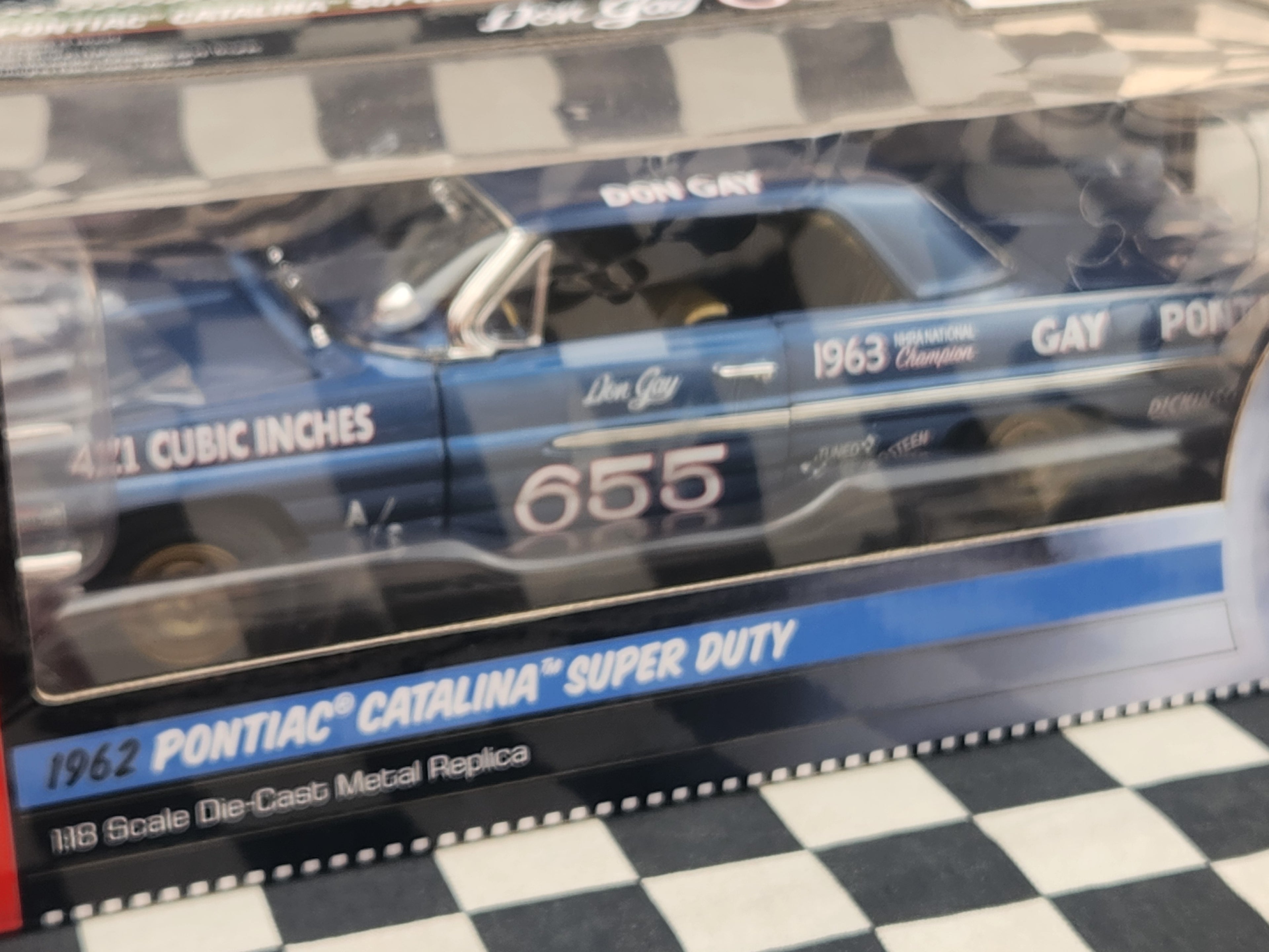 Auto World 1/18 Don Gay 1962 Pontiac Catalina Super Duty