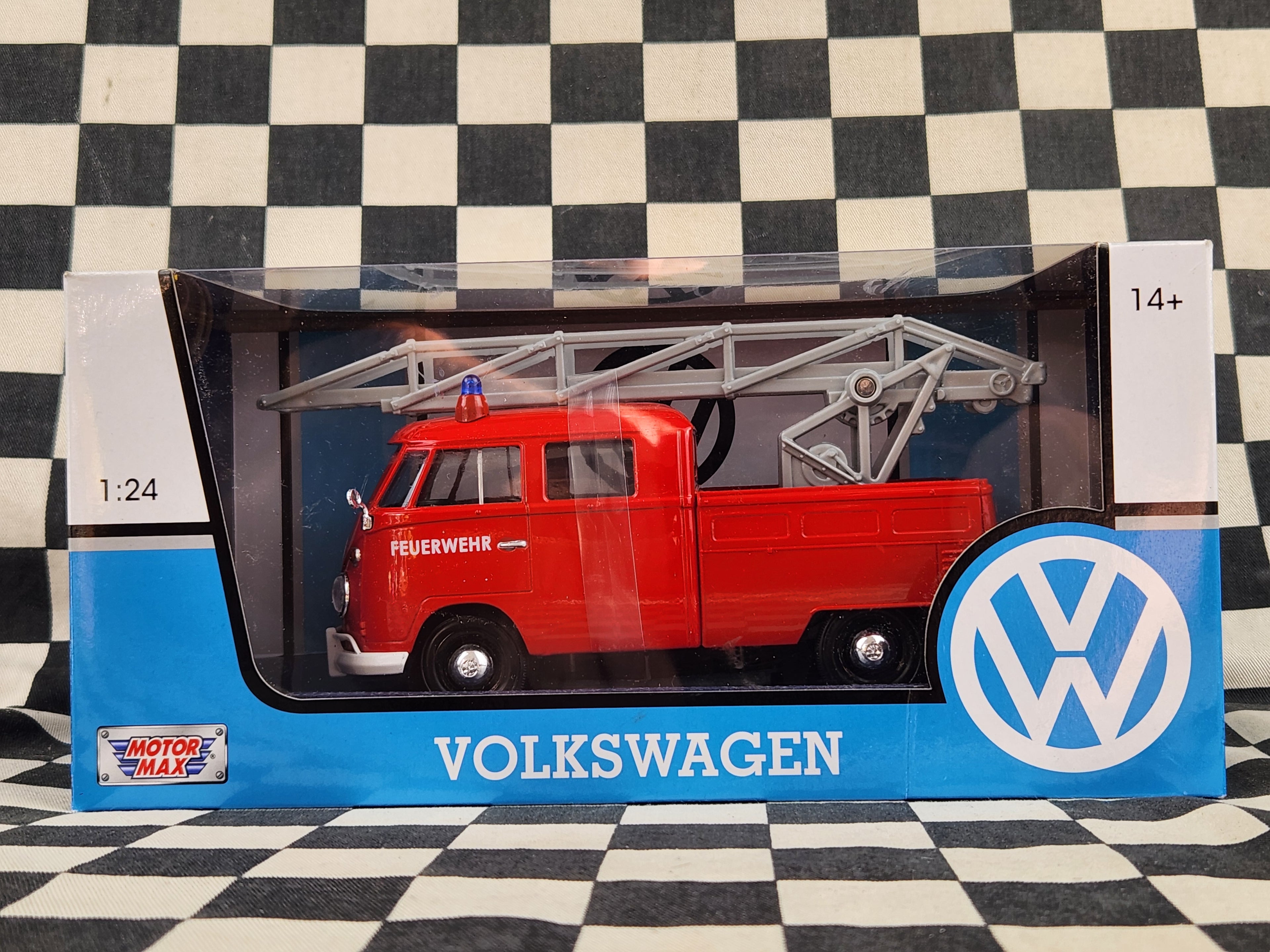MotorMax 1:24 Volkswagen Split Window Kombi Ute Fire Truck