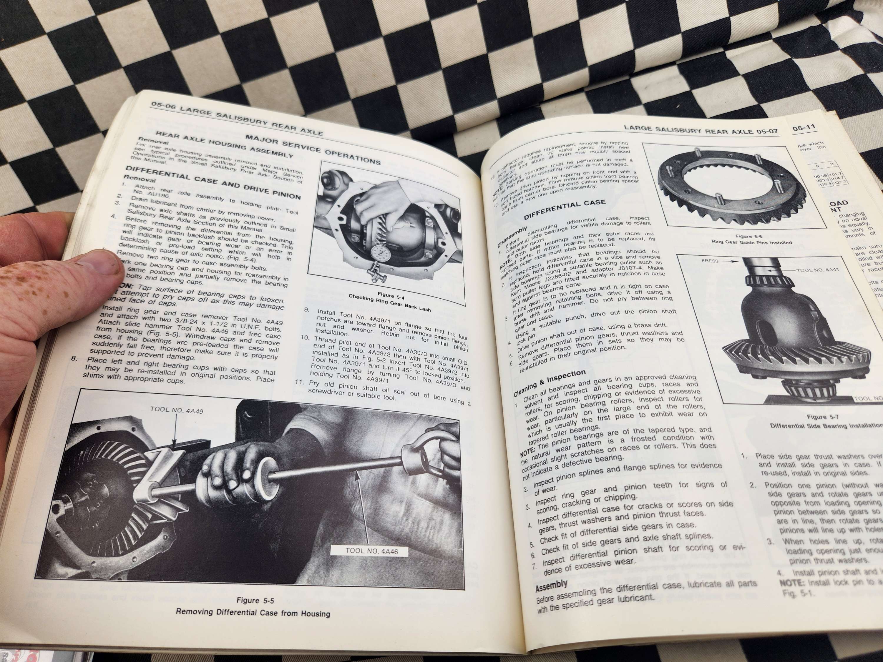 Genuine Holden Manual Transmission M20 M21 & Rear Axle Salisbury Workshop Manual