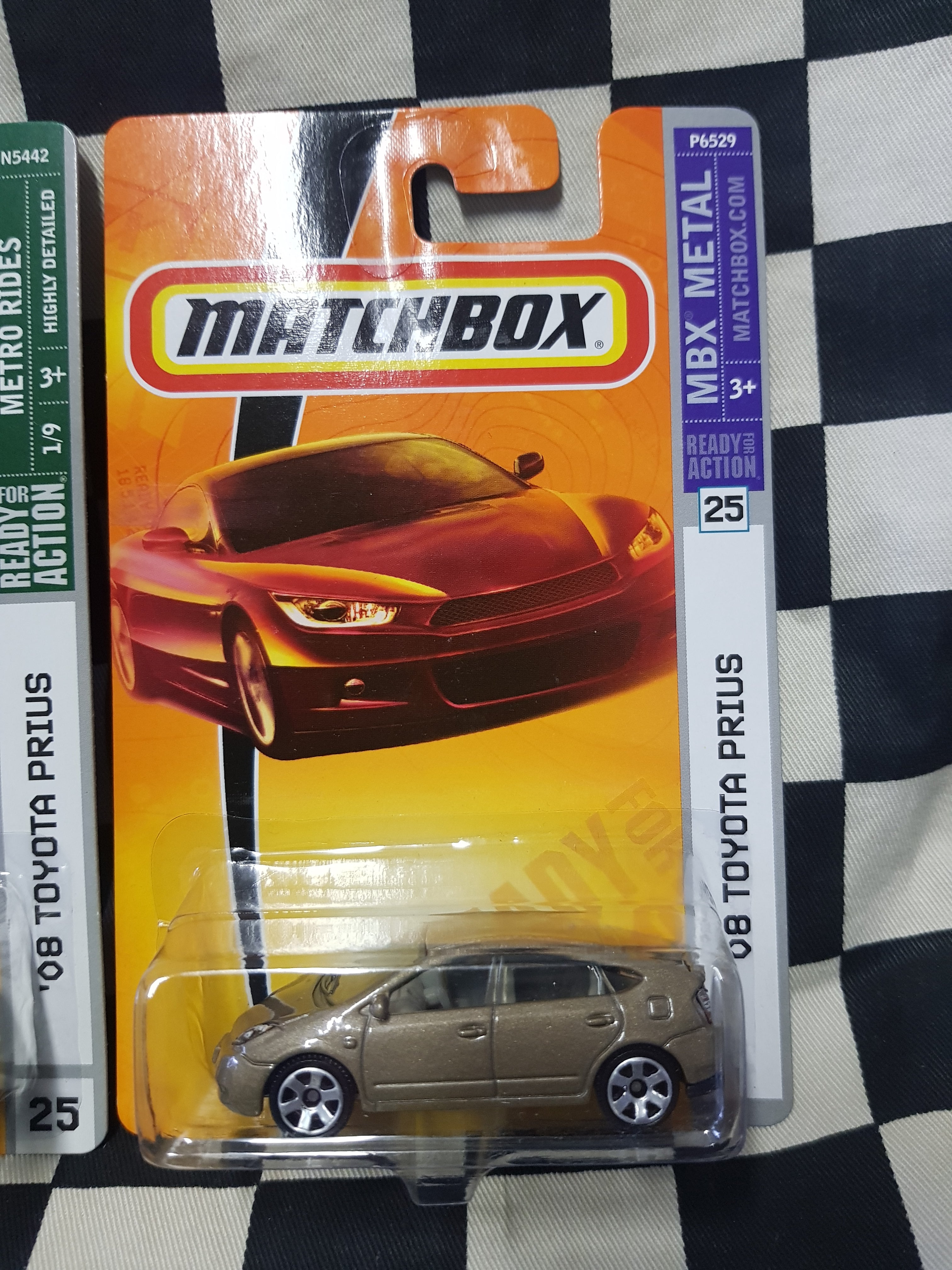 Matchbox 08 Toyota Prius Choice of Colours