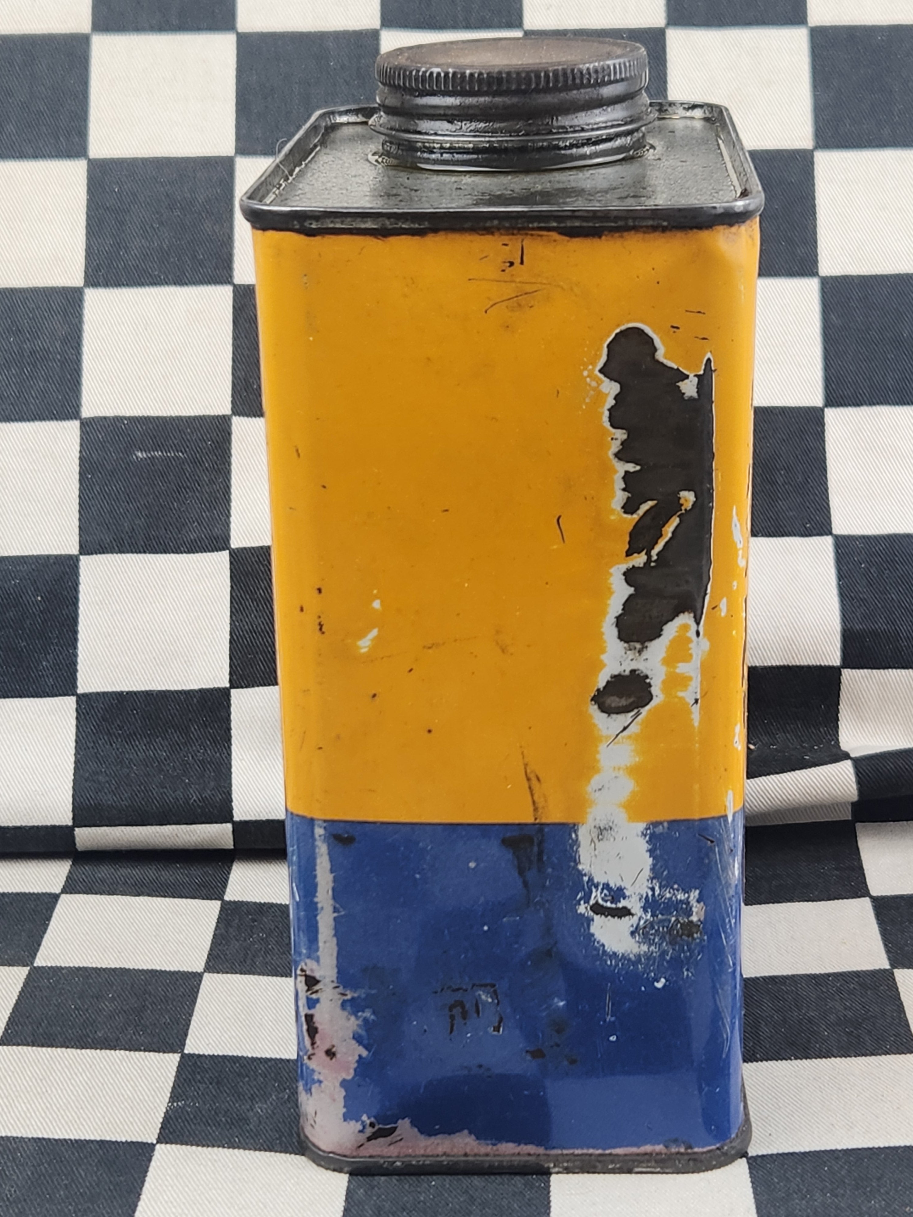 Golden Fleece 1 Imperial Quart Oil Tin