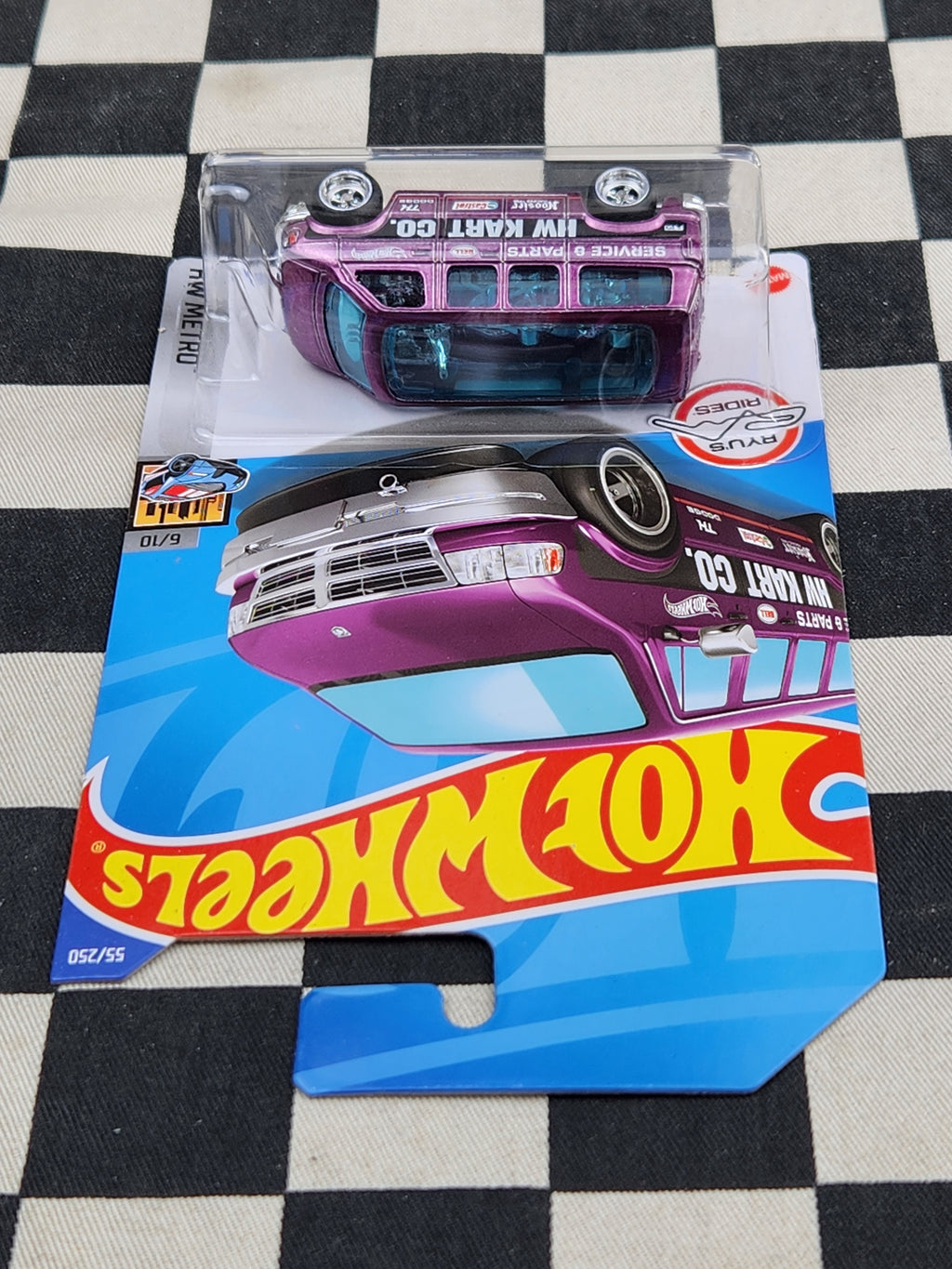 Hot Wheels 2022 Metro SUPER TREASURE HUNT Dodge Van