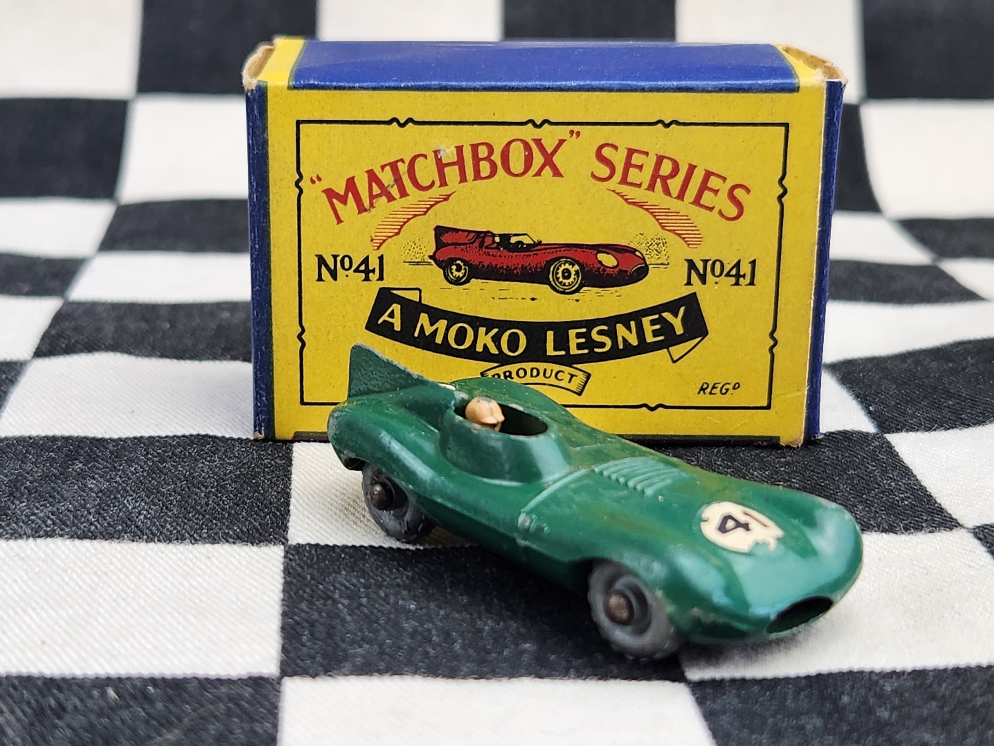 Matchbox Lesney Moko No41 Jaguar D Type in Original Box
