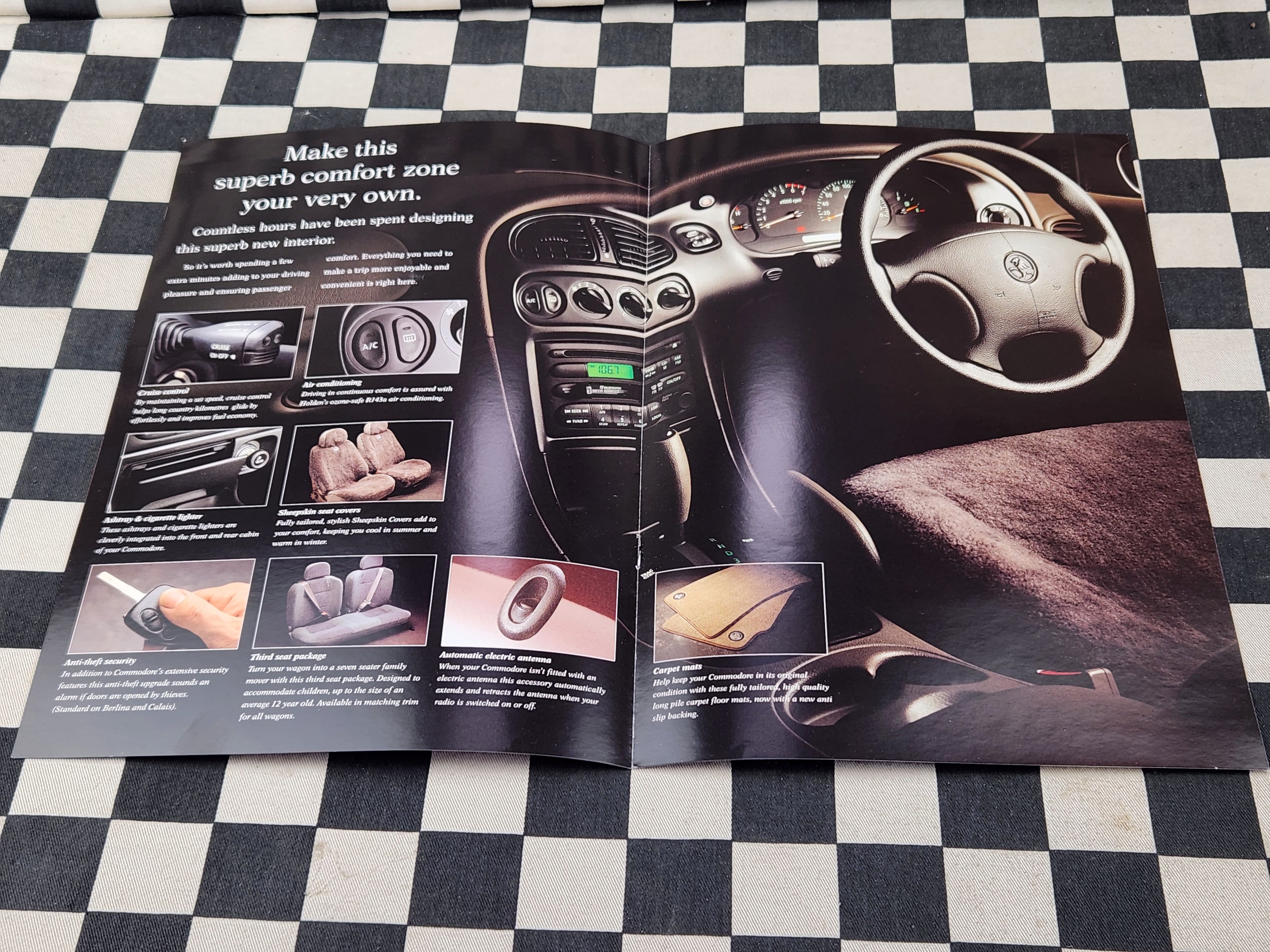 Holden VT Commodore Accessories Sales Brochure