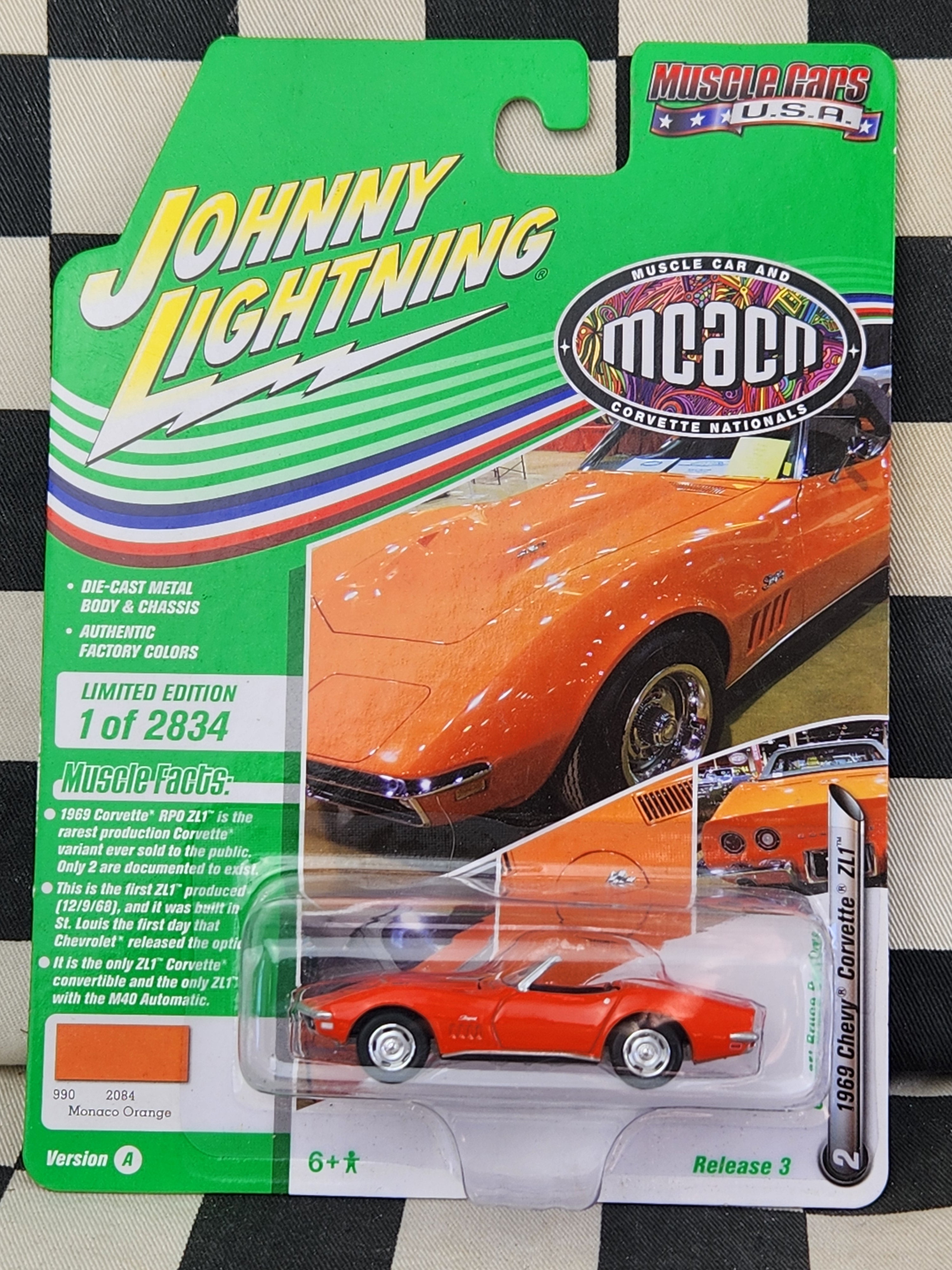 Johnny Lightning 1969 Chevy Corvette ZL1 Monaco Orange