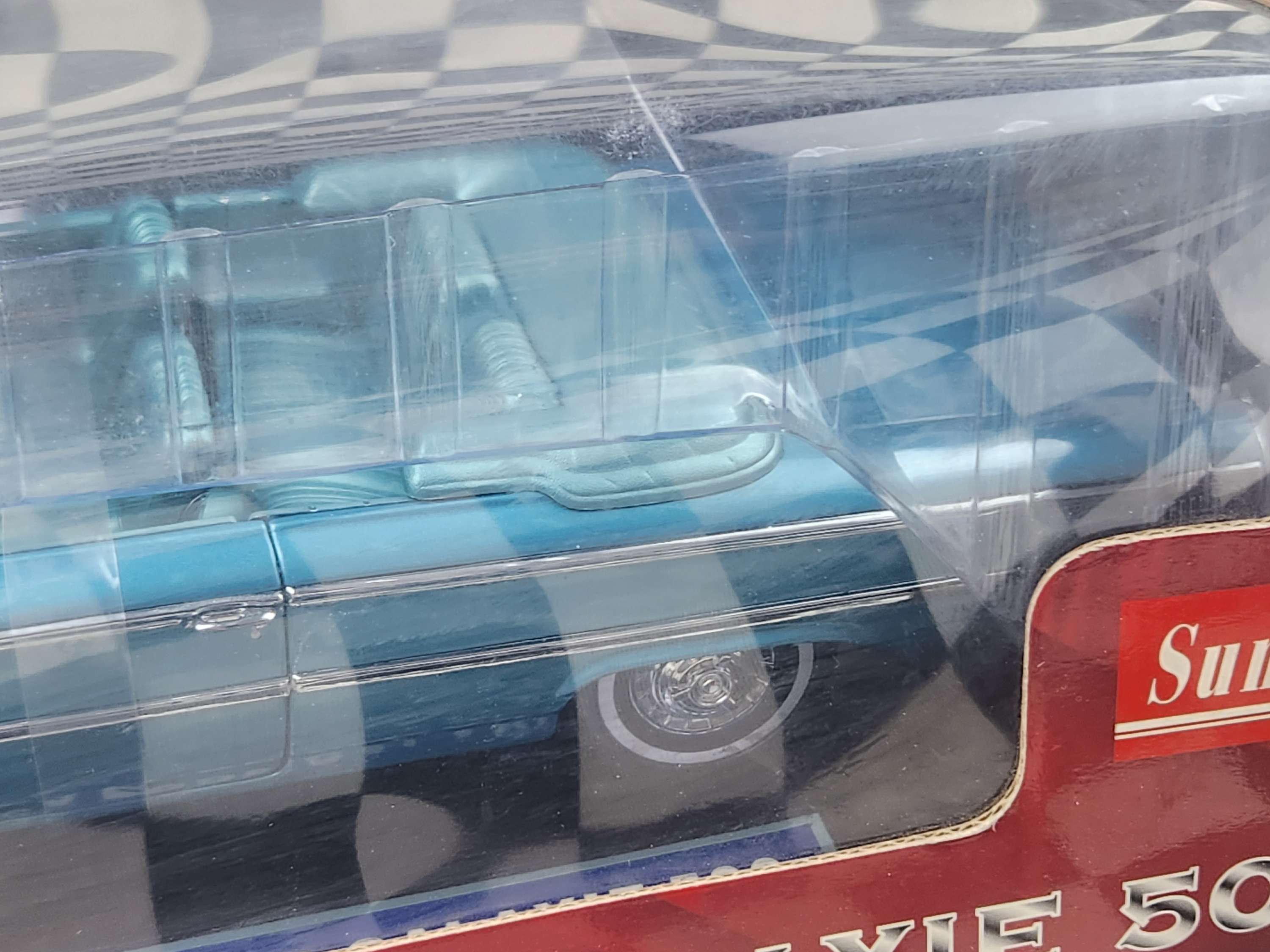 Sun Star 1:18 1963 Ford Galaxie 500 Convertible Turquoise