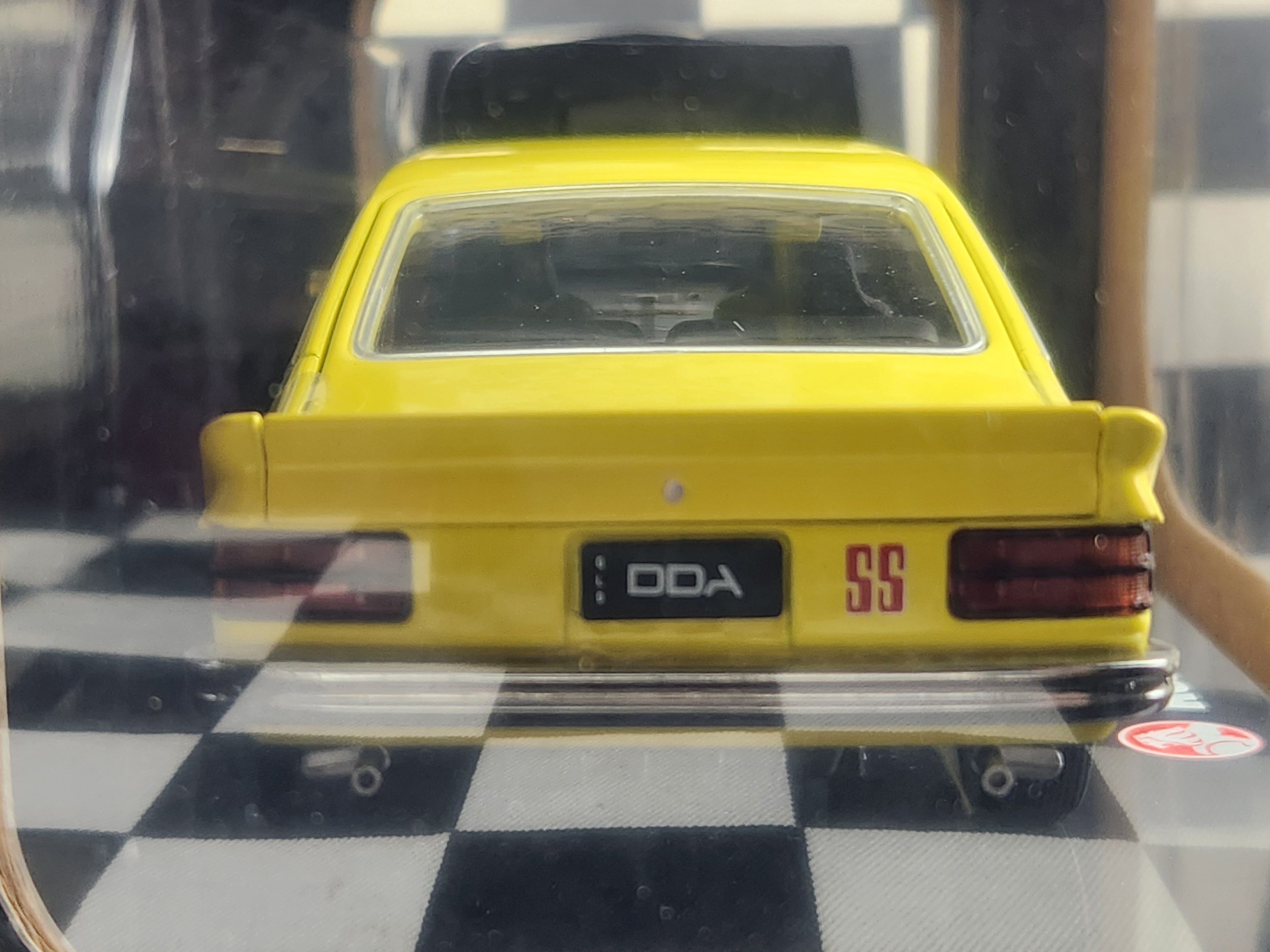DDA Collectibles 1:24 Holden LX A9X Torana Yellow Detailed Series