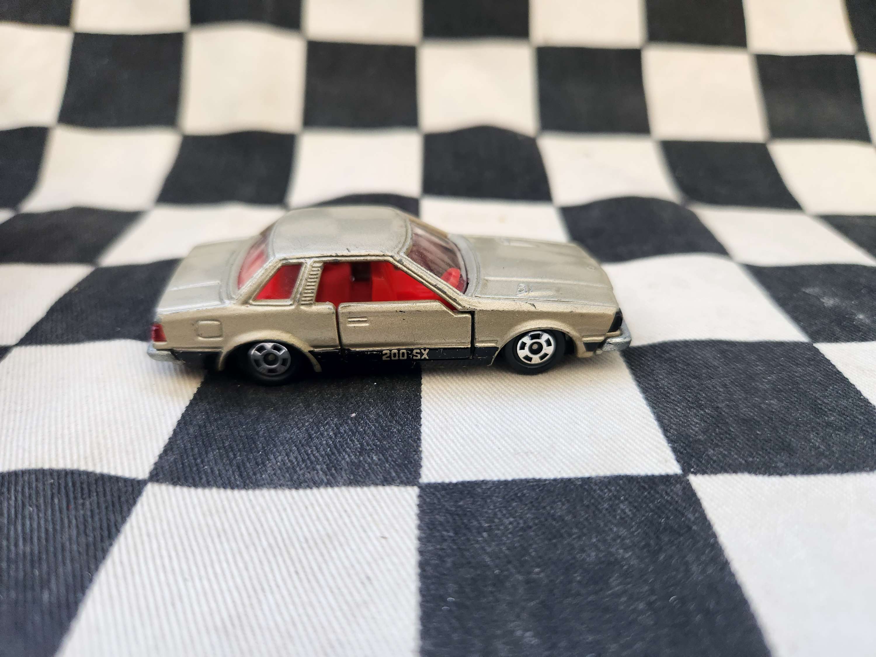 Vintage Loose Tomica Nissan Silvia