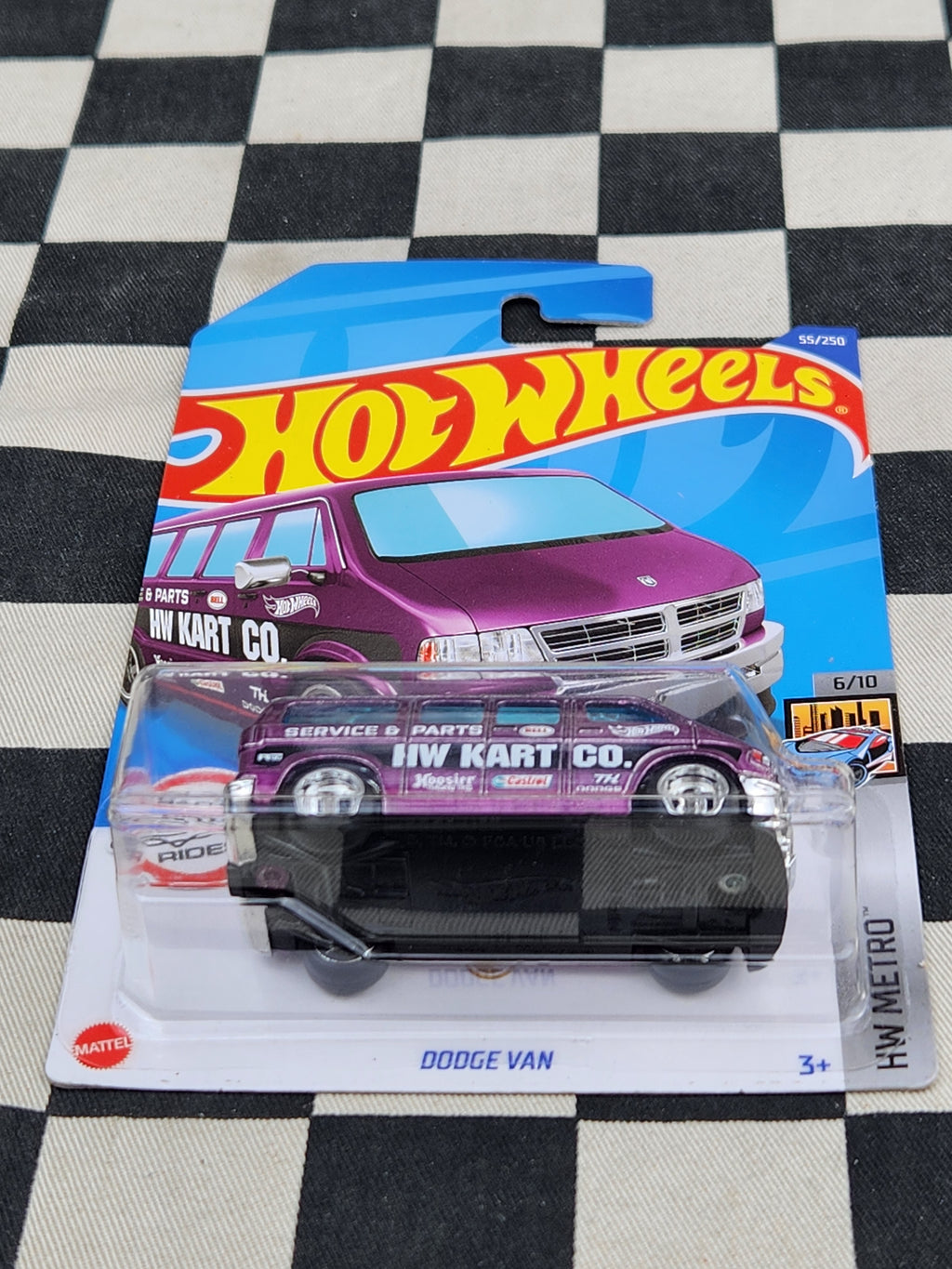 Hot Wheels 2022 Metro SUPER TREASURE HUNT Dodge Van