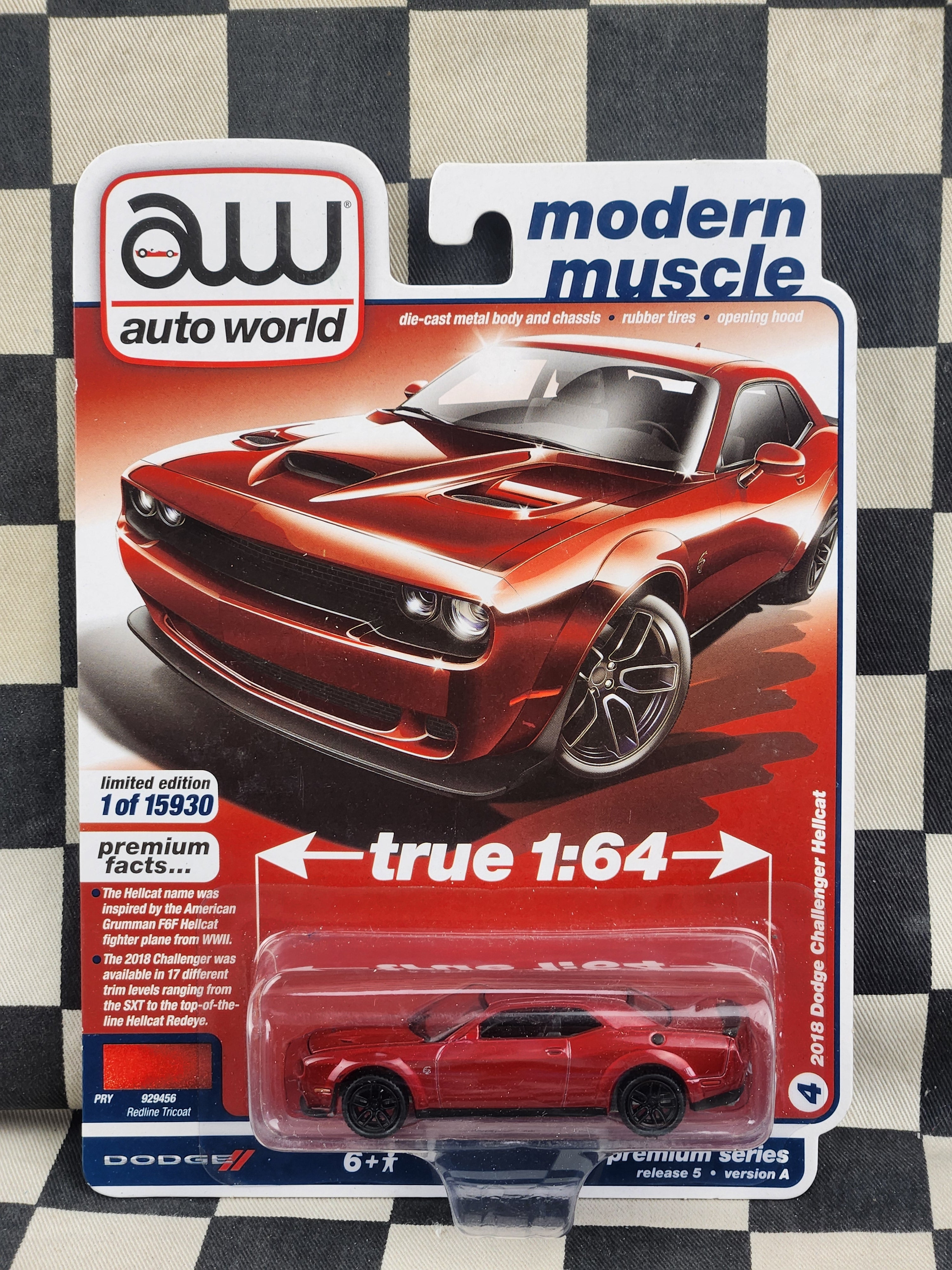 Auto World Modern Muscle 2018 Dodge Challenger Hellcat Redline Tricoat