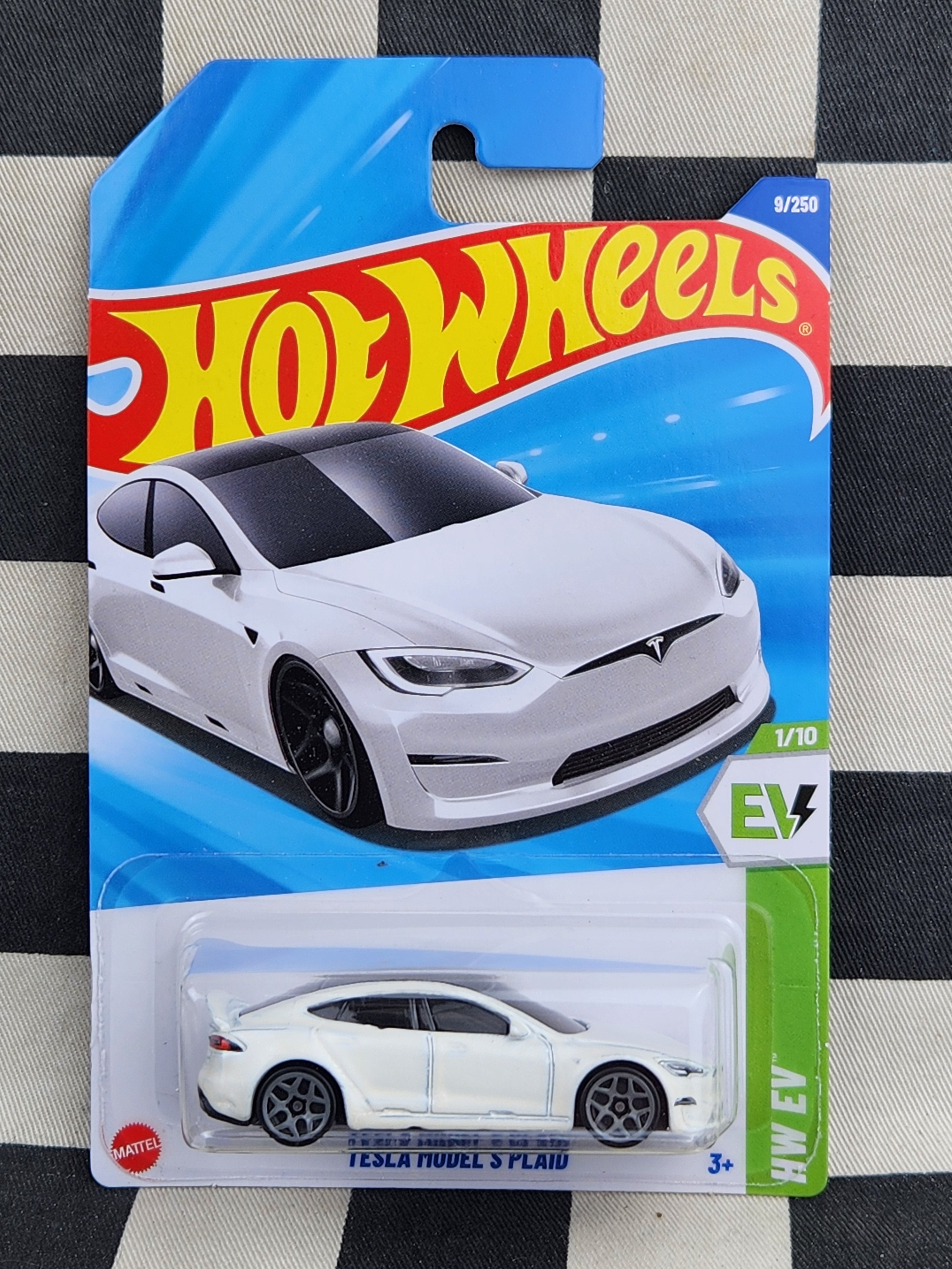 Hot Wheels 2025 EV Tesla Model S Plaid White