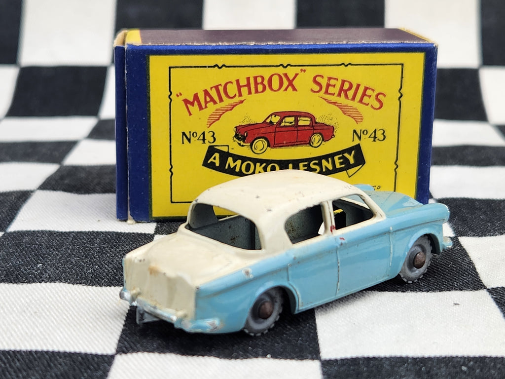 Matchbox Lesney Moko No43 Hillman Minx in Original Box