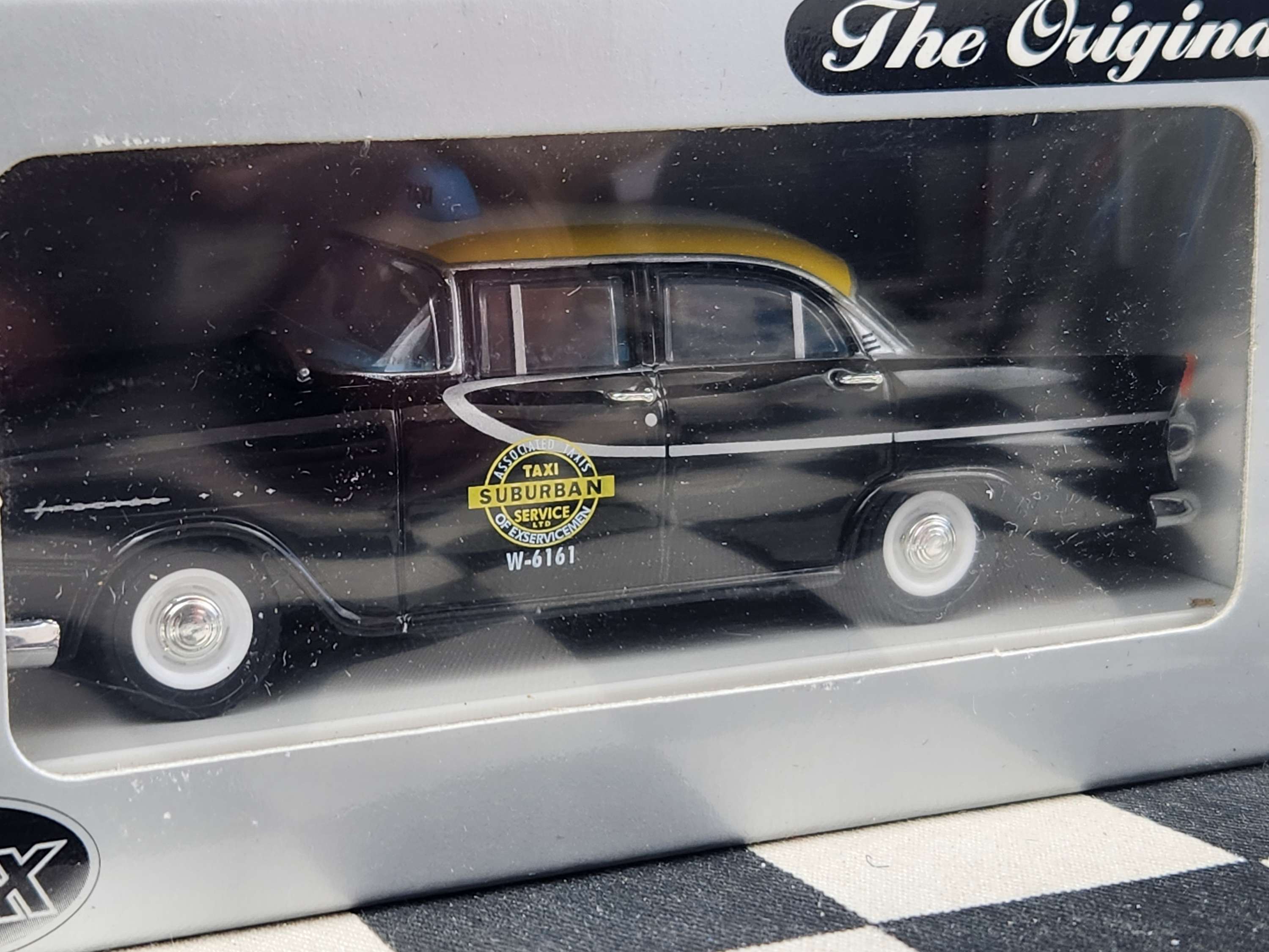 Trax 1:43 FB Holden Suburban Taxi's TR20J