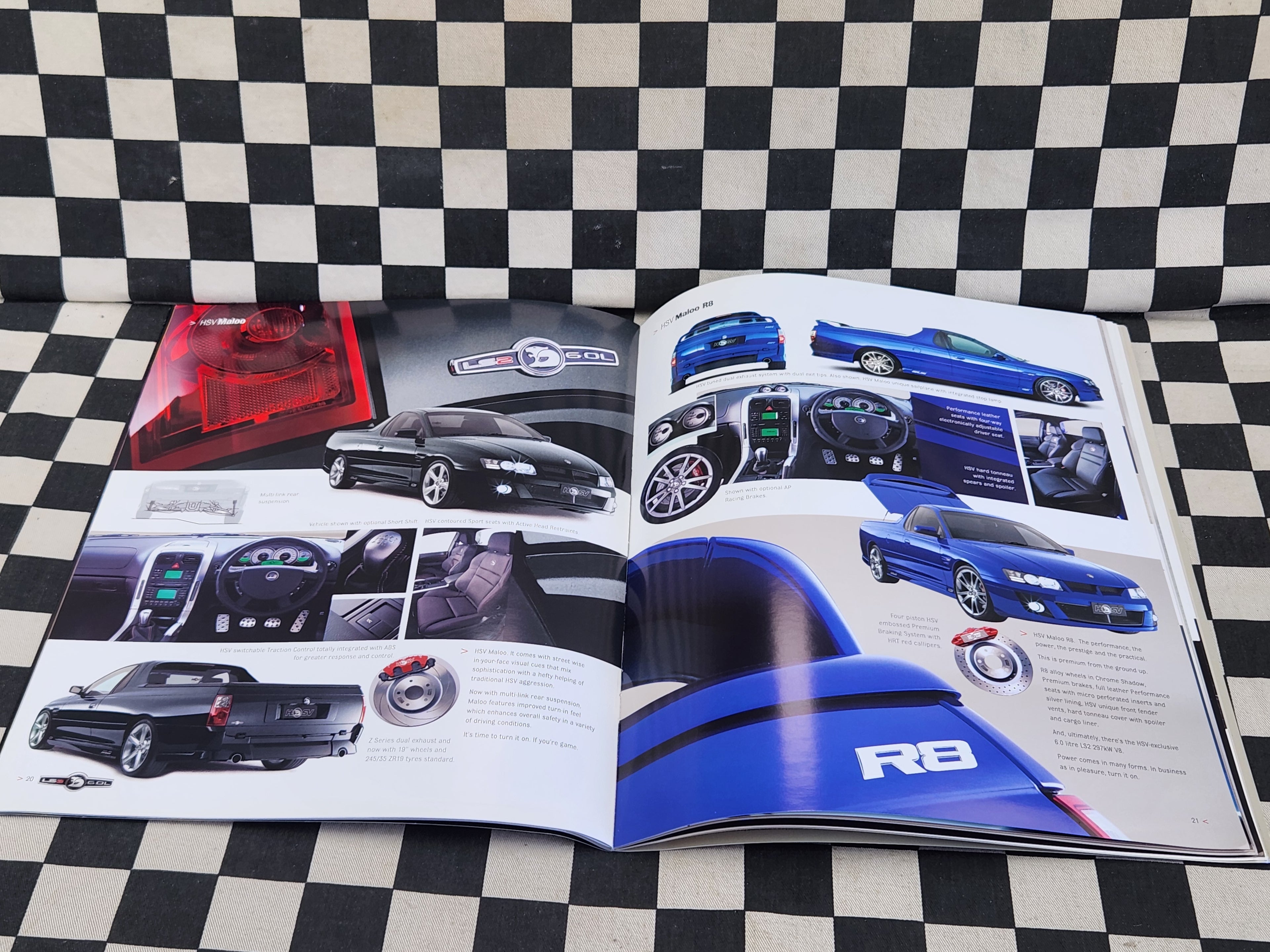 HSV Holden Commodore VE 2005 FULL RANGE 36 Page Sales Brochure