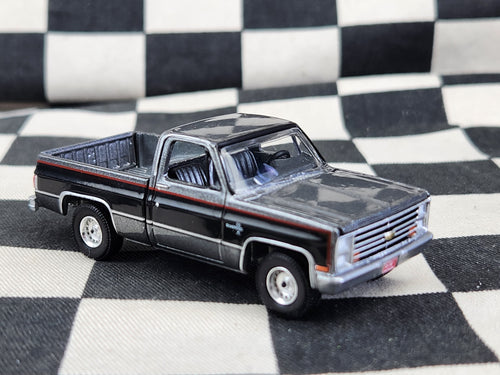 Auto World Loose Chevy Pickup Truck