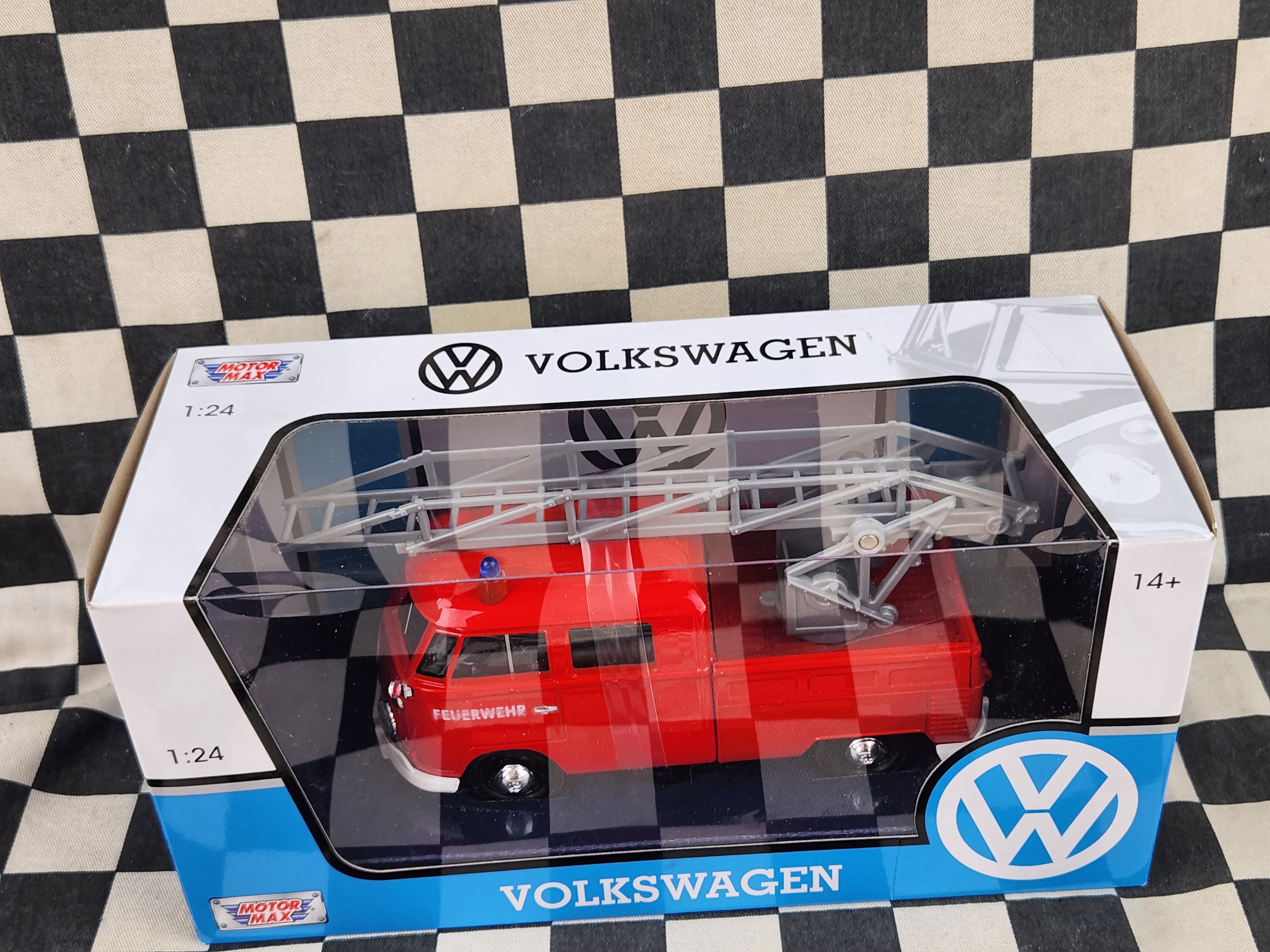 MotorMax 1:24 Volkswagen Split Window Kombi Ute Fire Truck