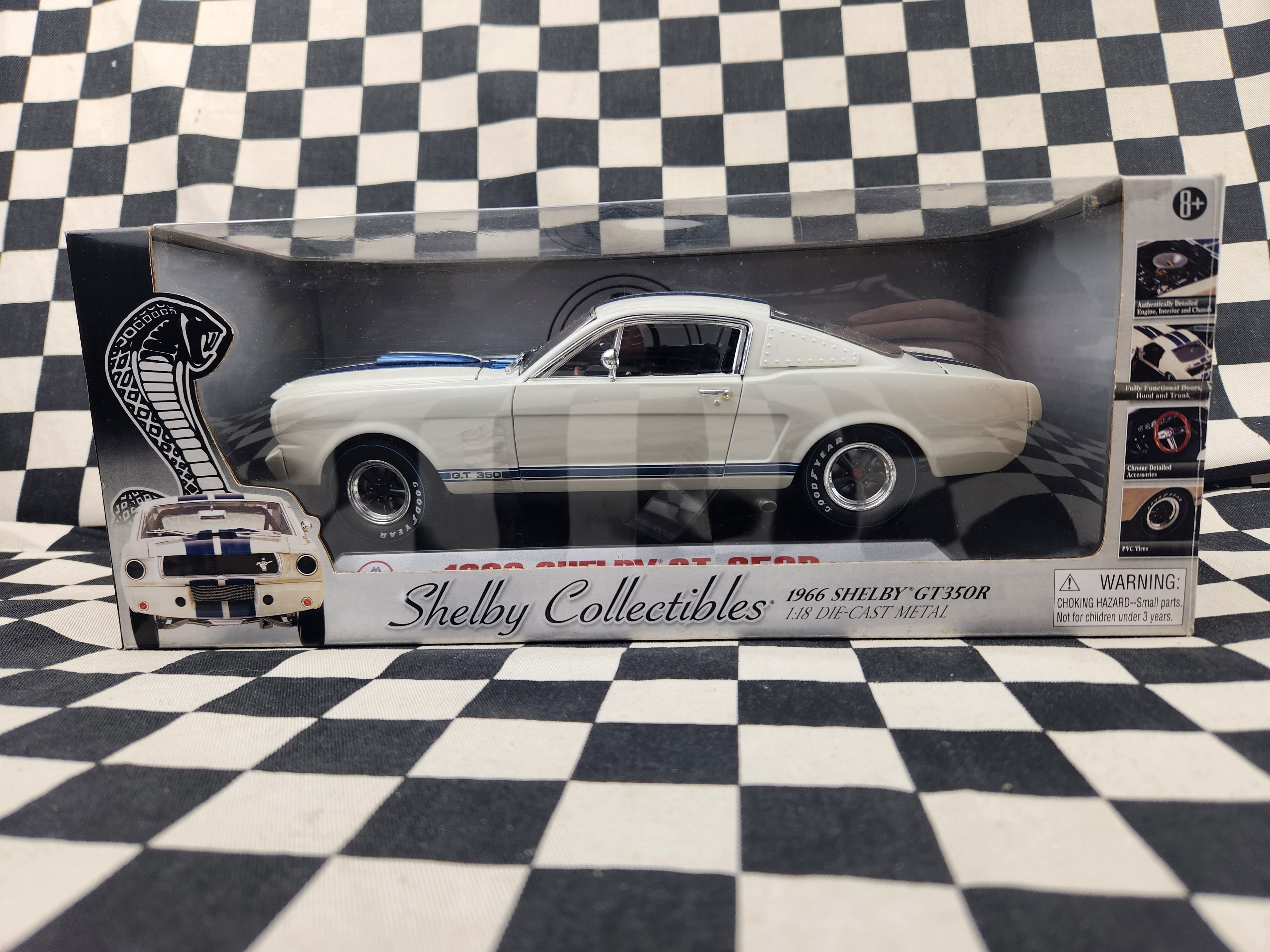 Shelby Collectables 1:18 1966 Shelby Mustang GT350R Die Cast Model