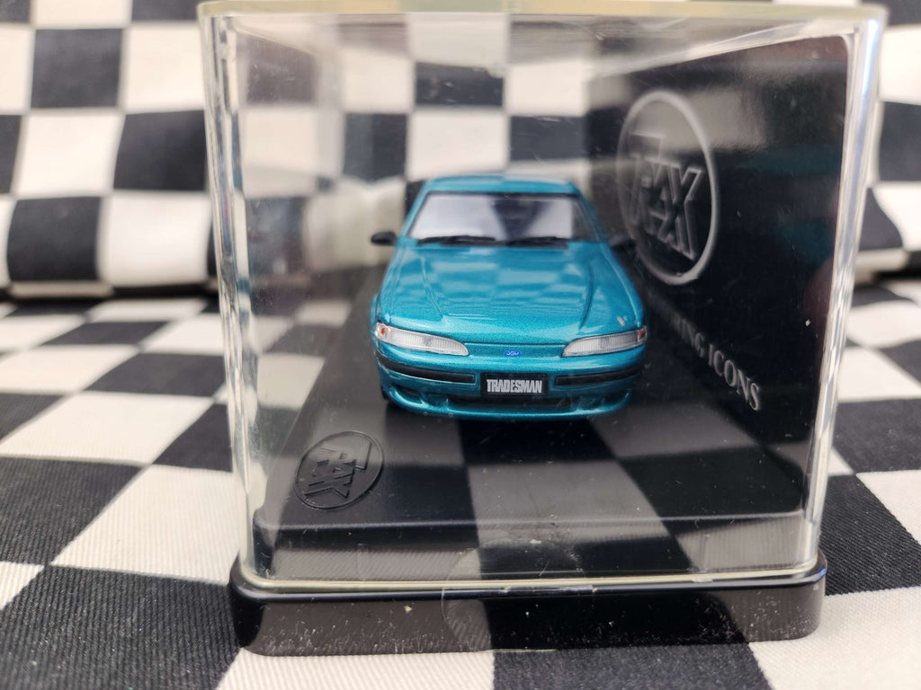 Trax 1:43 Ford XH Falcon Ute TR79 Reef Green