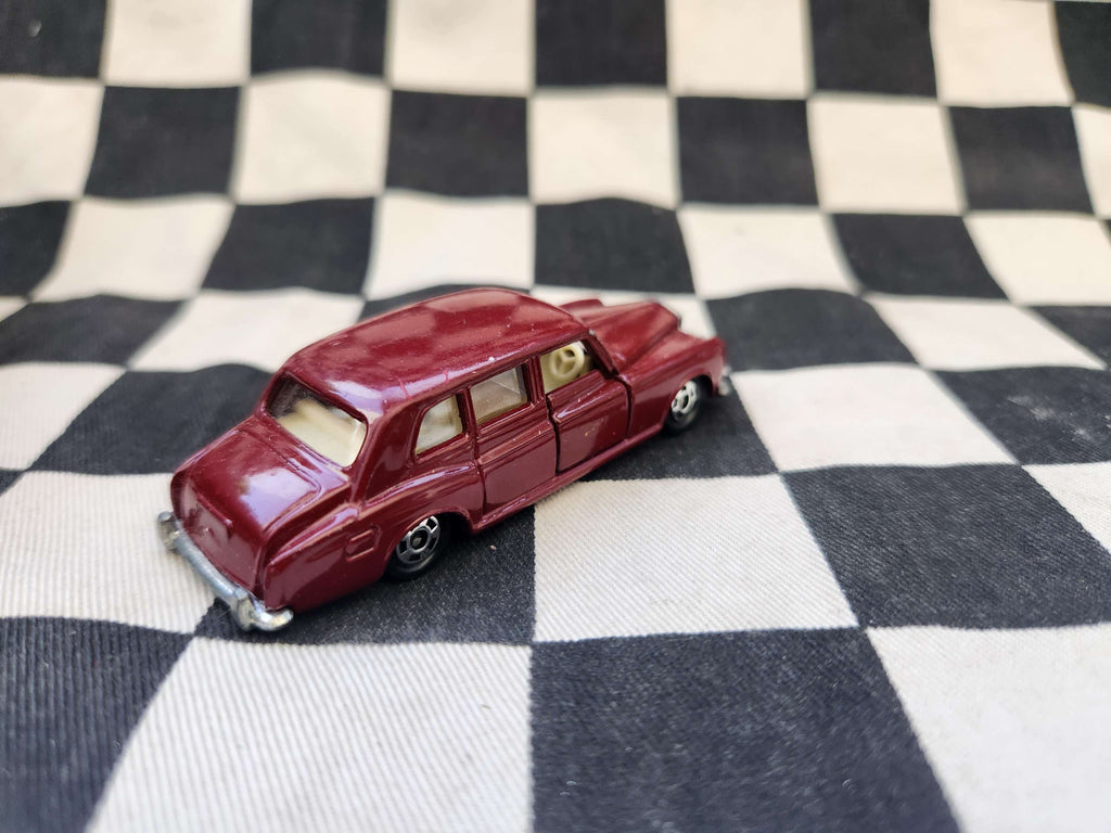 Vintage Loose Tomica Rolls Royce Phantom VI