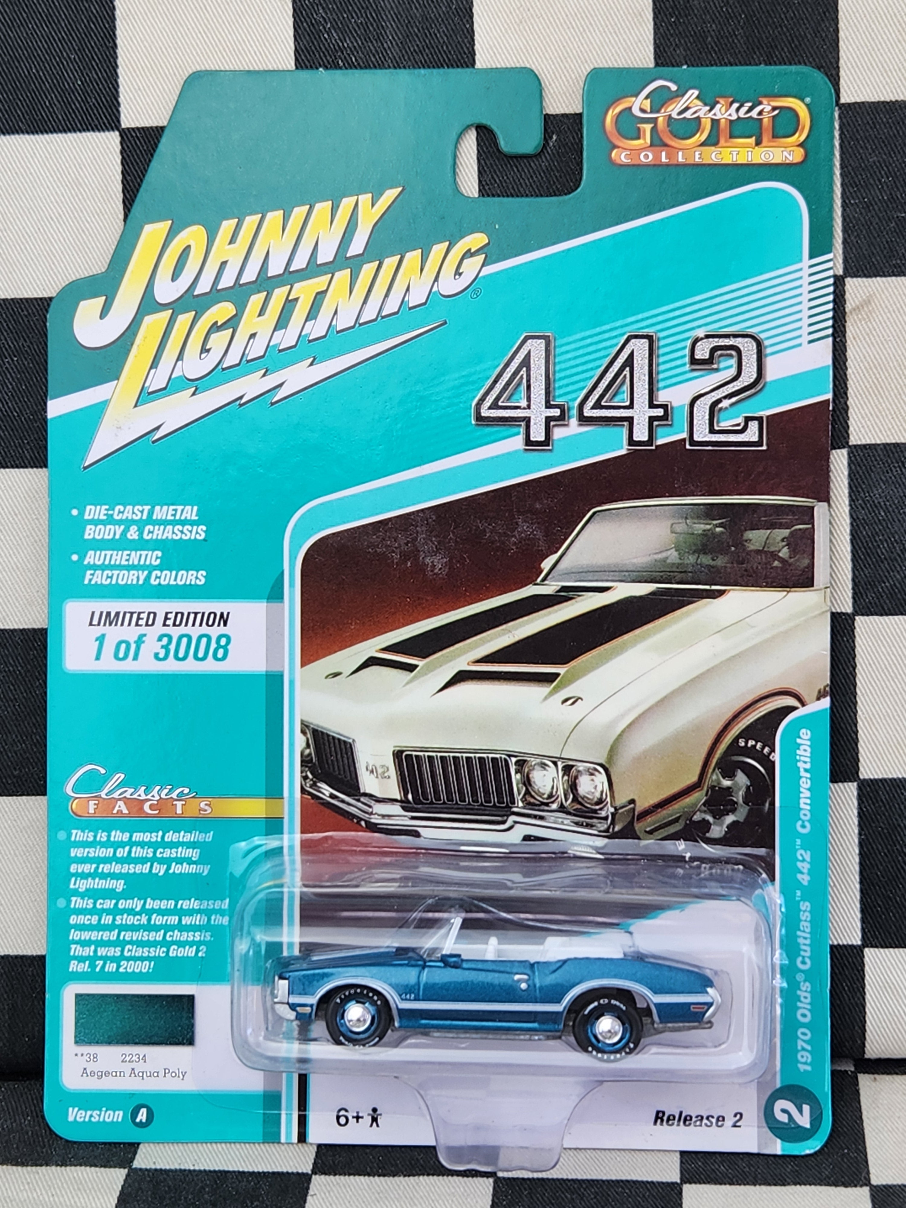 Johnny Lightning 1970 Olds Cutlass 442 Convertible Aegean Aqua
