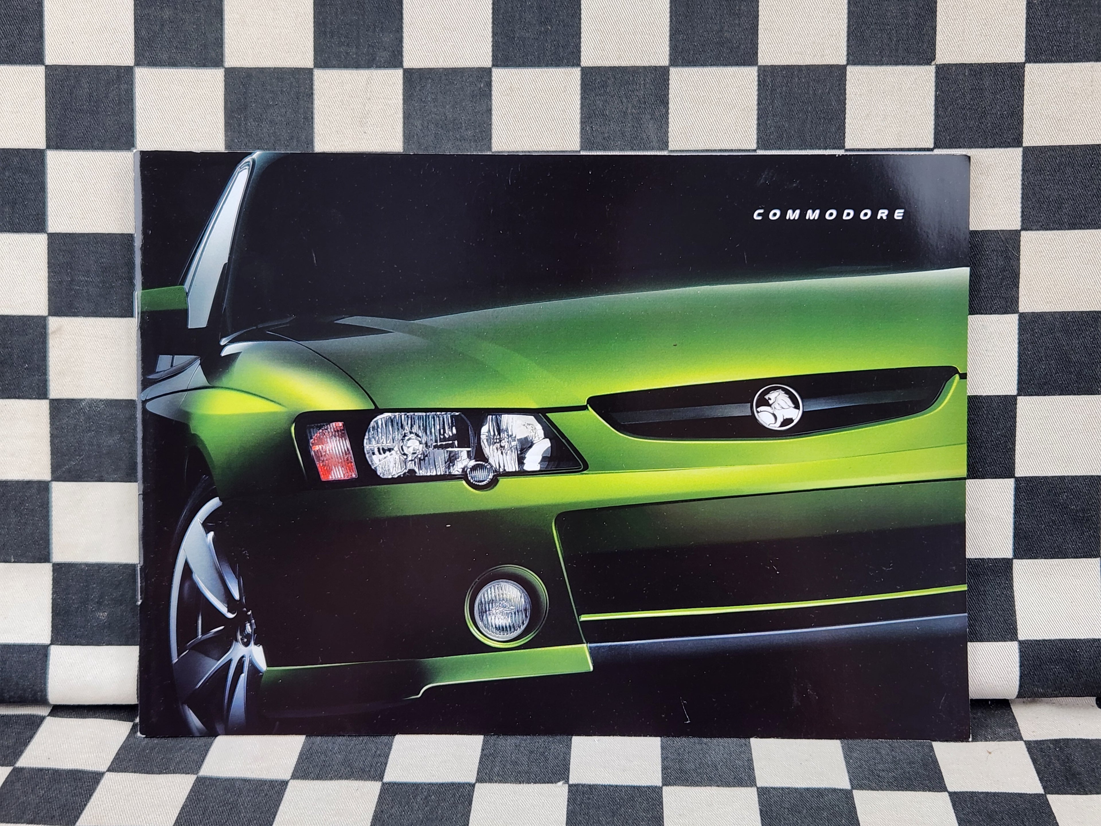 VY Holden Commodore Executive Acclaim SV6 SV8 SS Sales Brochure
