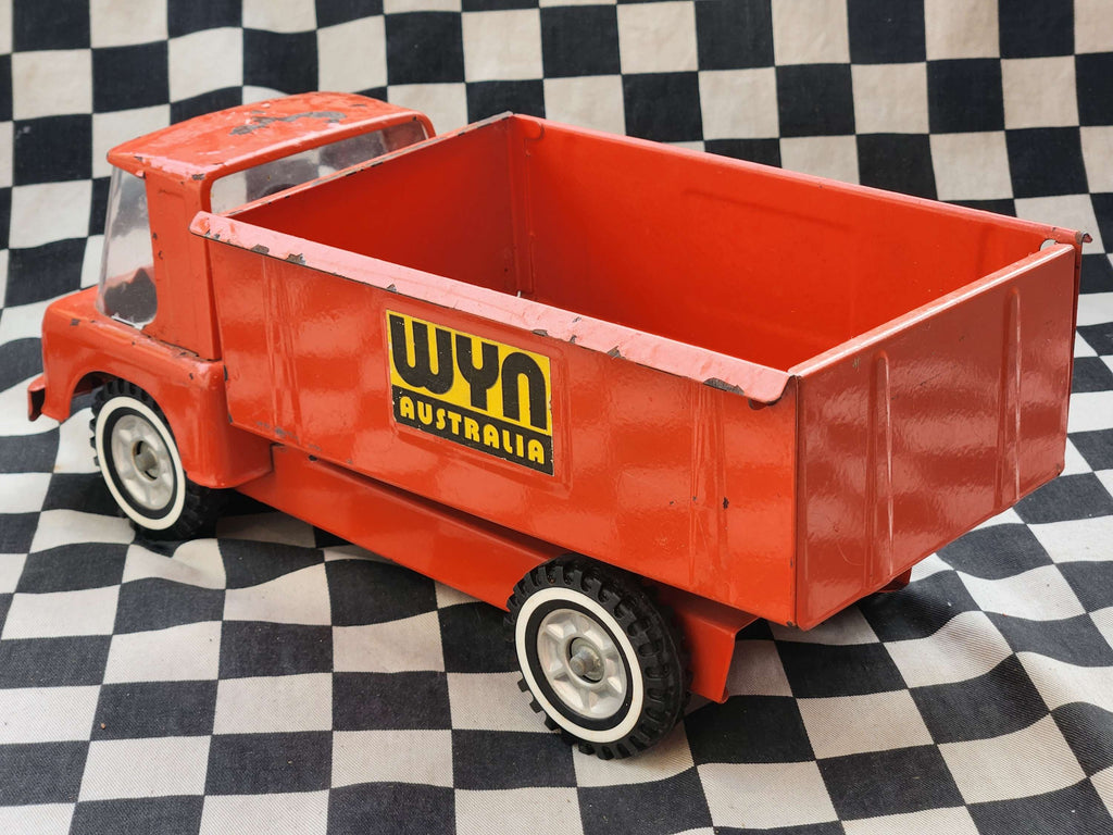 Vintage Wyn Toys Tin Dump Truck