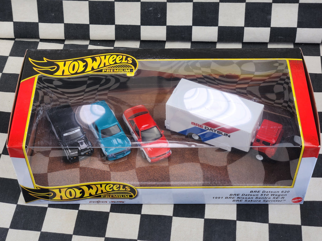 Hot Wheels Premium Diorama BRE Datsun 510 Wagon 620 Ute Nissan Sentra