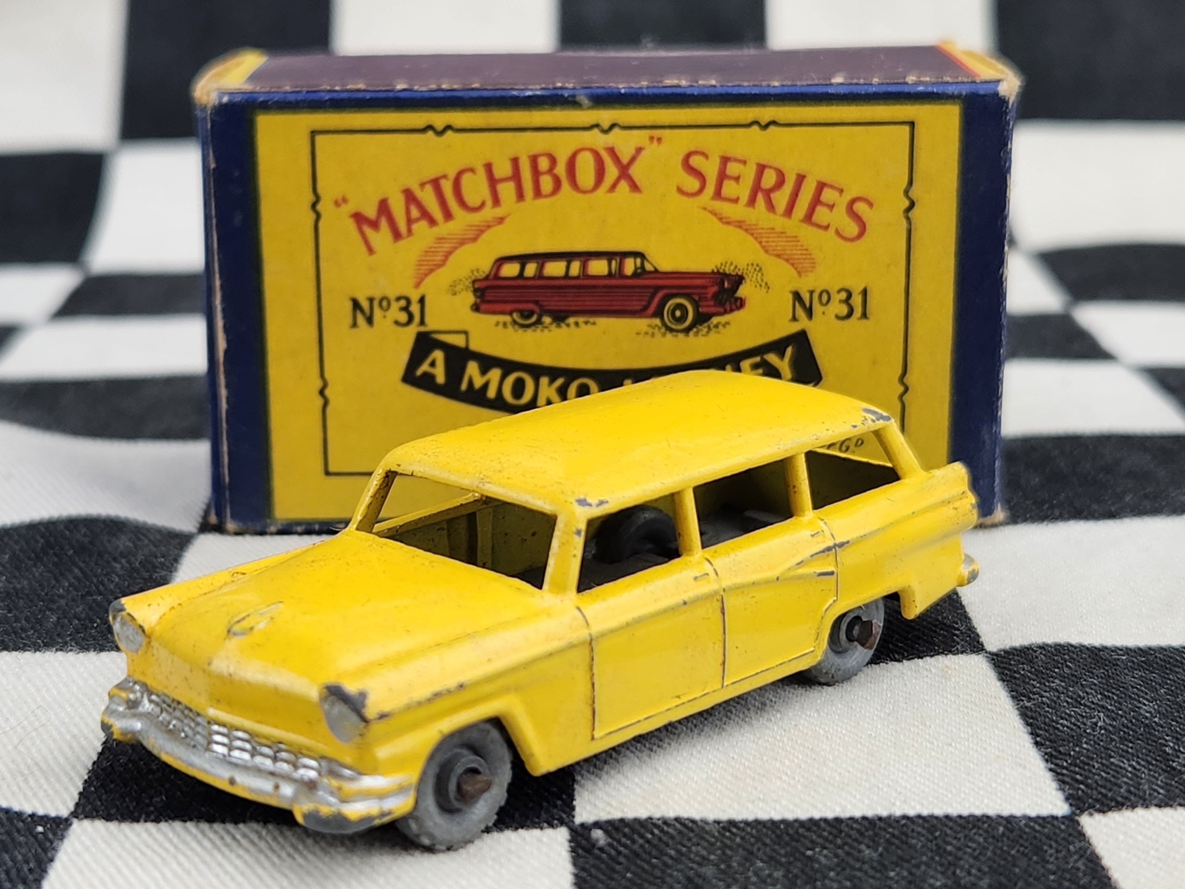 Matchbox Lesney Moko No31 Ford Station Wagon in Original Box