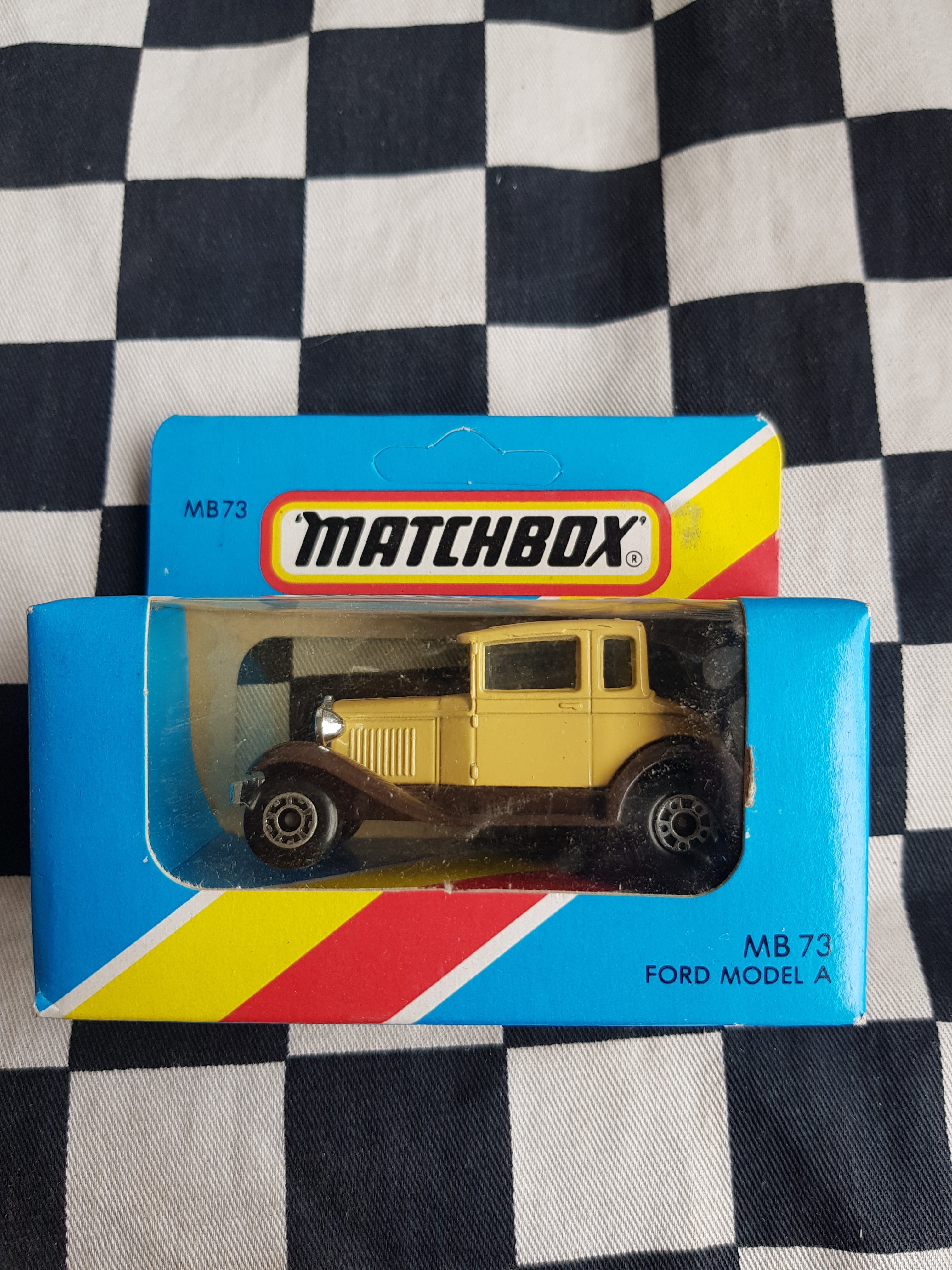 Matchbox Boxed MB 73 Ford Model A Coupe Cream