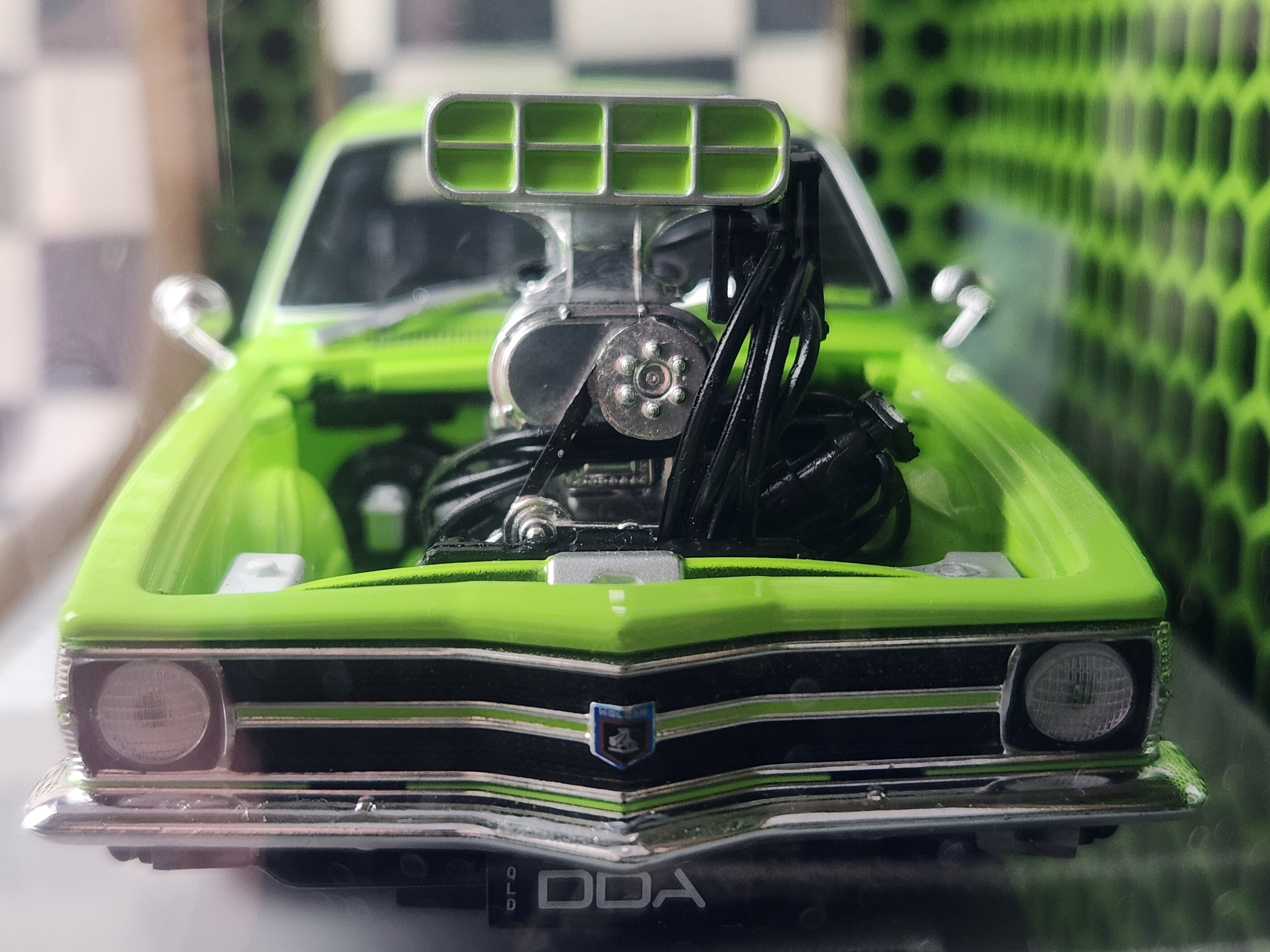 DDA 1:24 Blown Holden LC Torana GTR XU1 Custom Lime Green