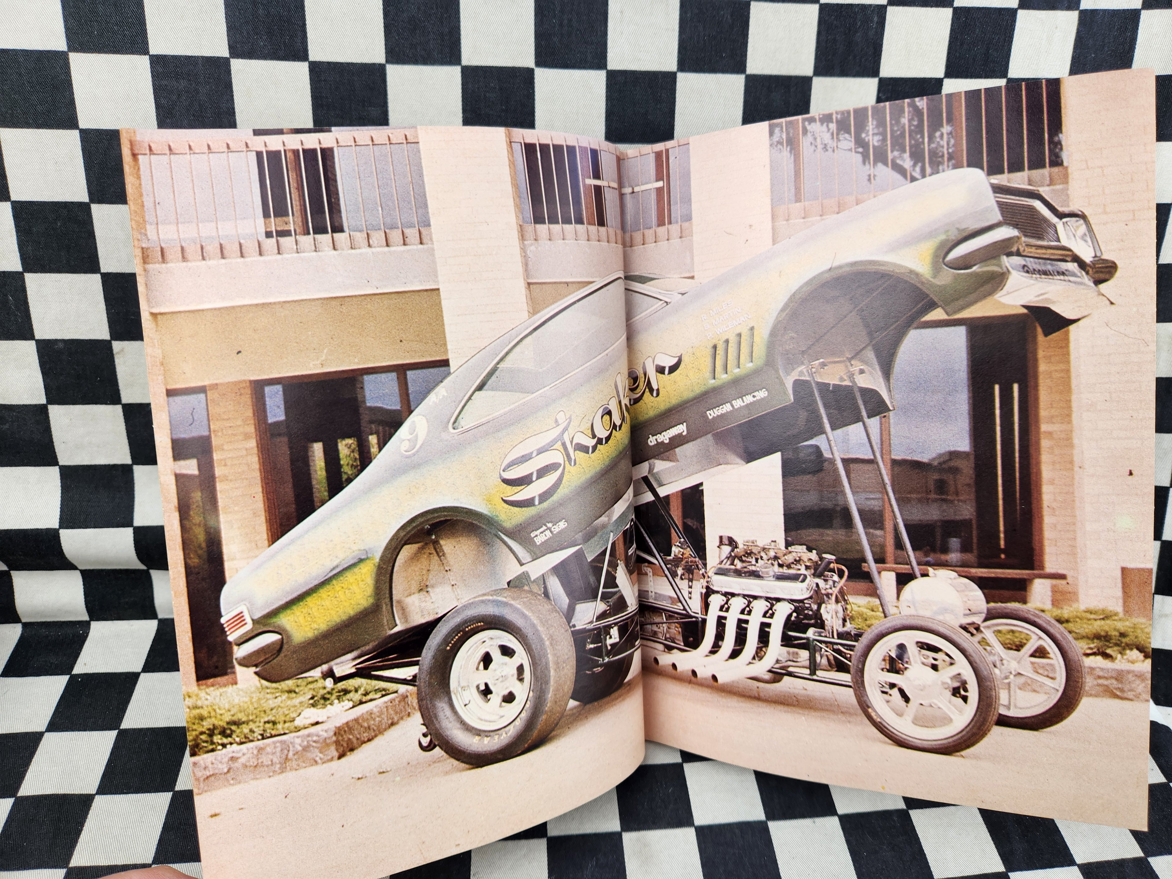Vintage Rodsports 70 Annual Hot Rod Magazine Monaro Funnycar Centrespread