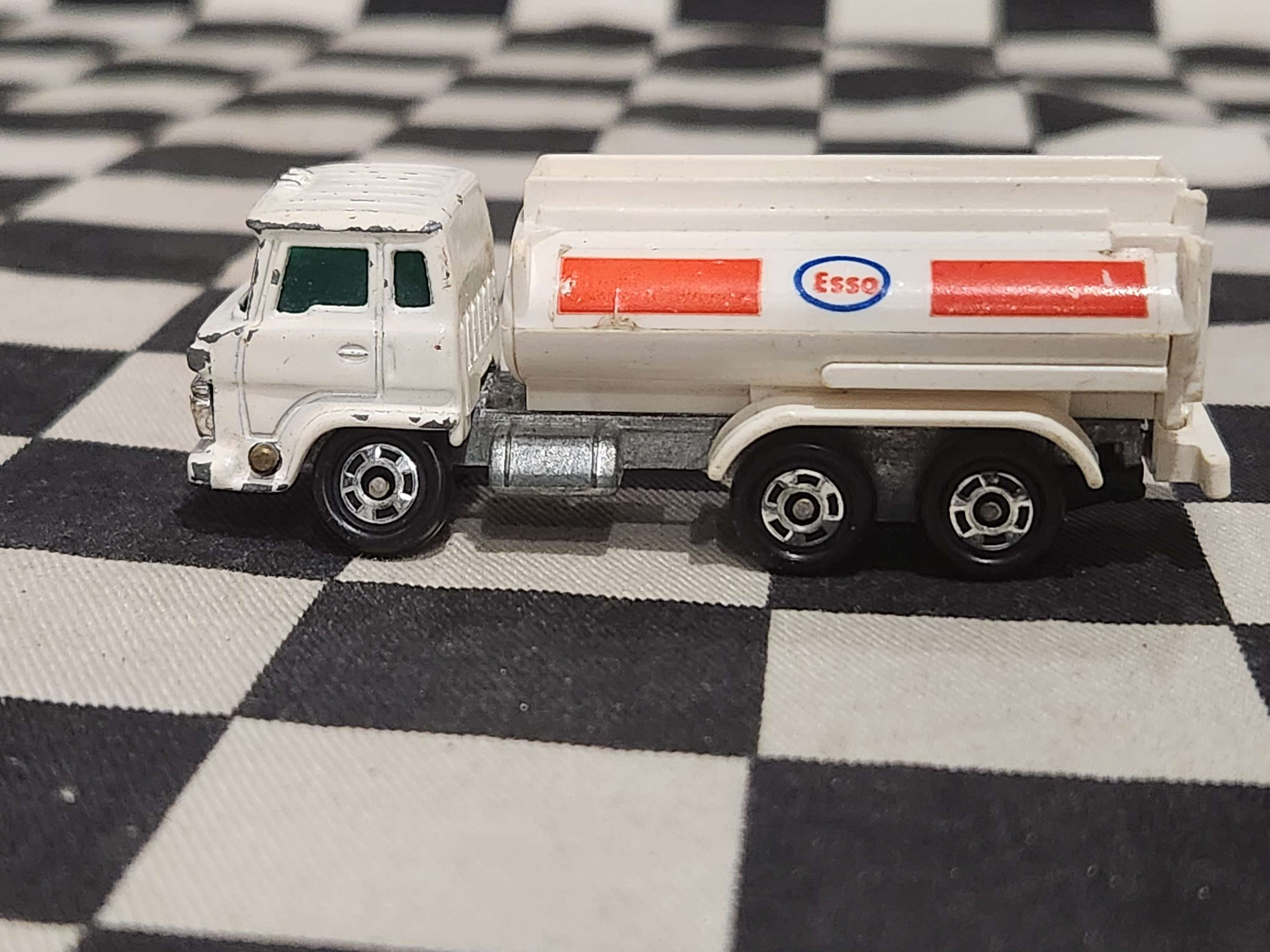 Vintage Loose Tomica Hino Esso Tanker Truck