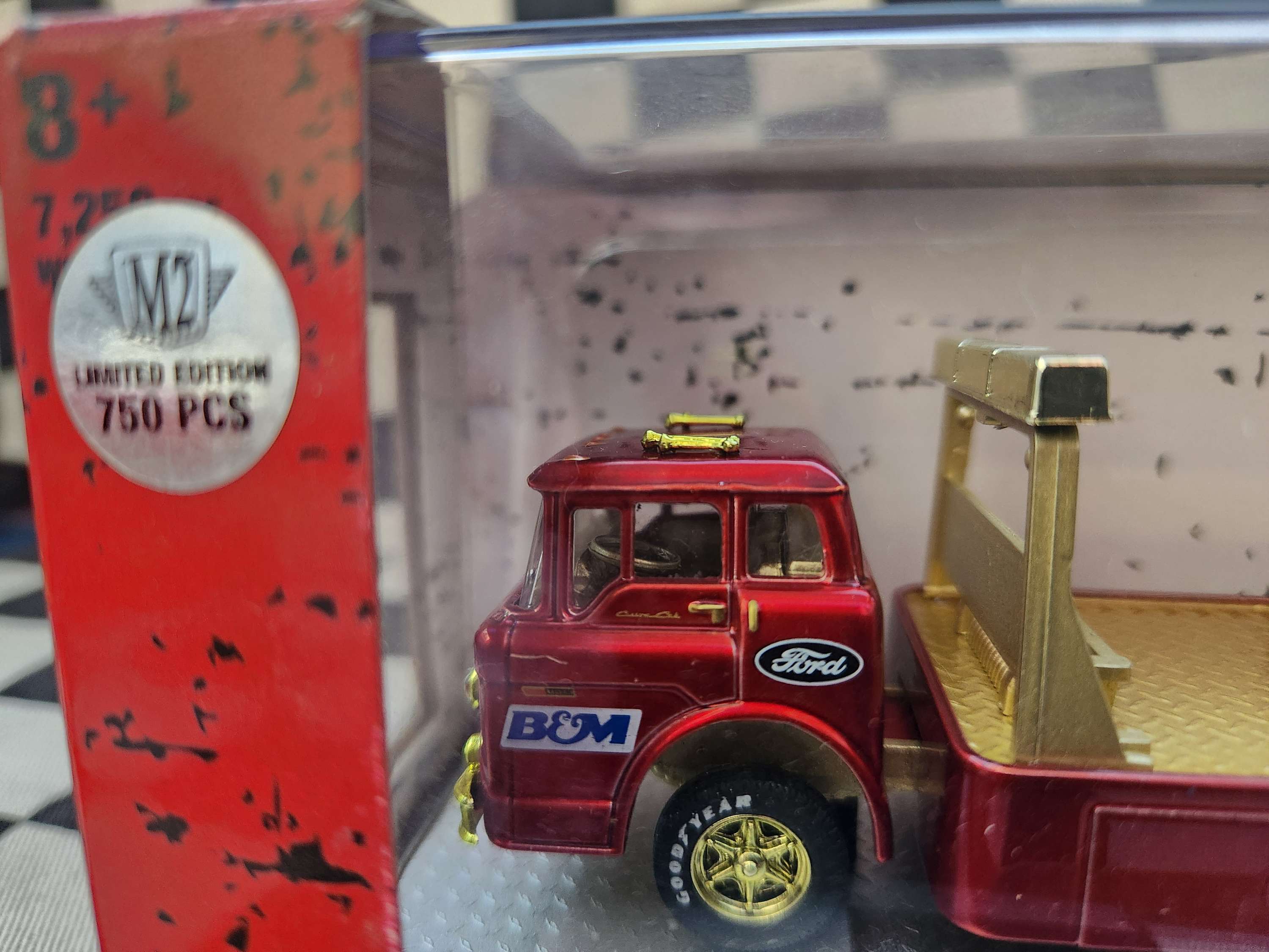 M2 Transporter CHASE B&M Racing 1966 Ford Mustang Gasser / 1970 Ford C600 Truck