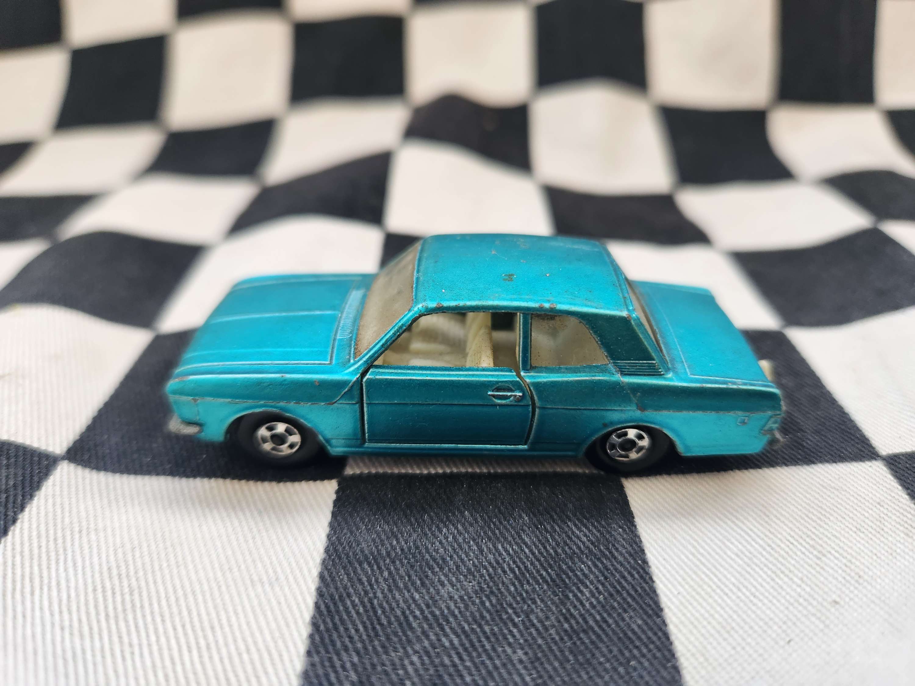 Vintage loose Lesney Ford Cortina VHTF