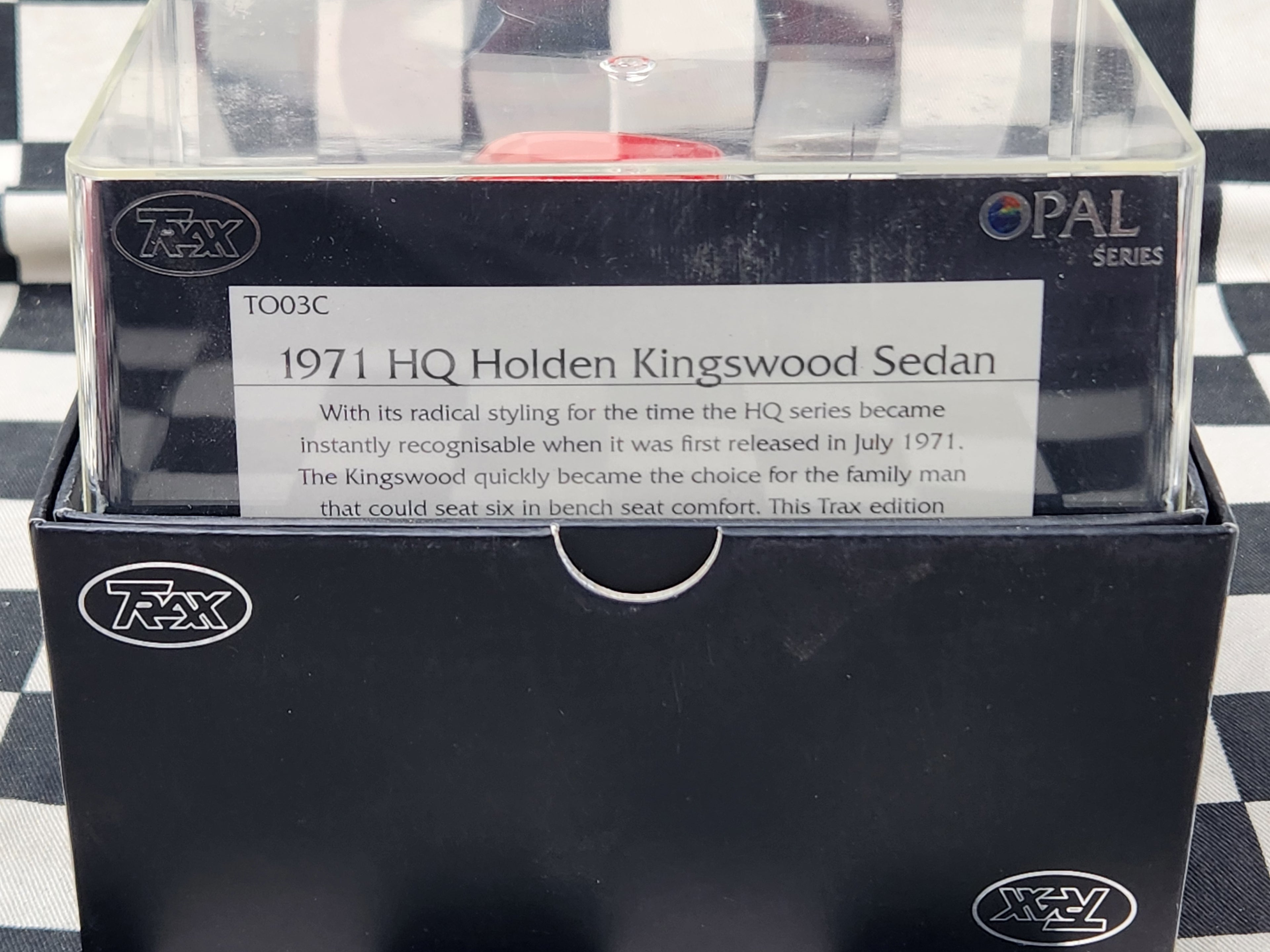 Trax Opal Series 1/43 Holden Hq Kingswood Sedan 1971 TO03C