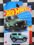 Hot Wheels 2025 Then & Now Land Rover Defender 90 Green