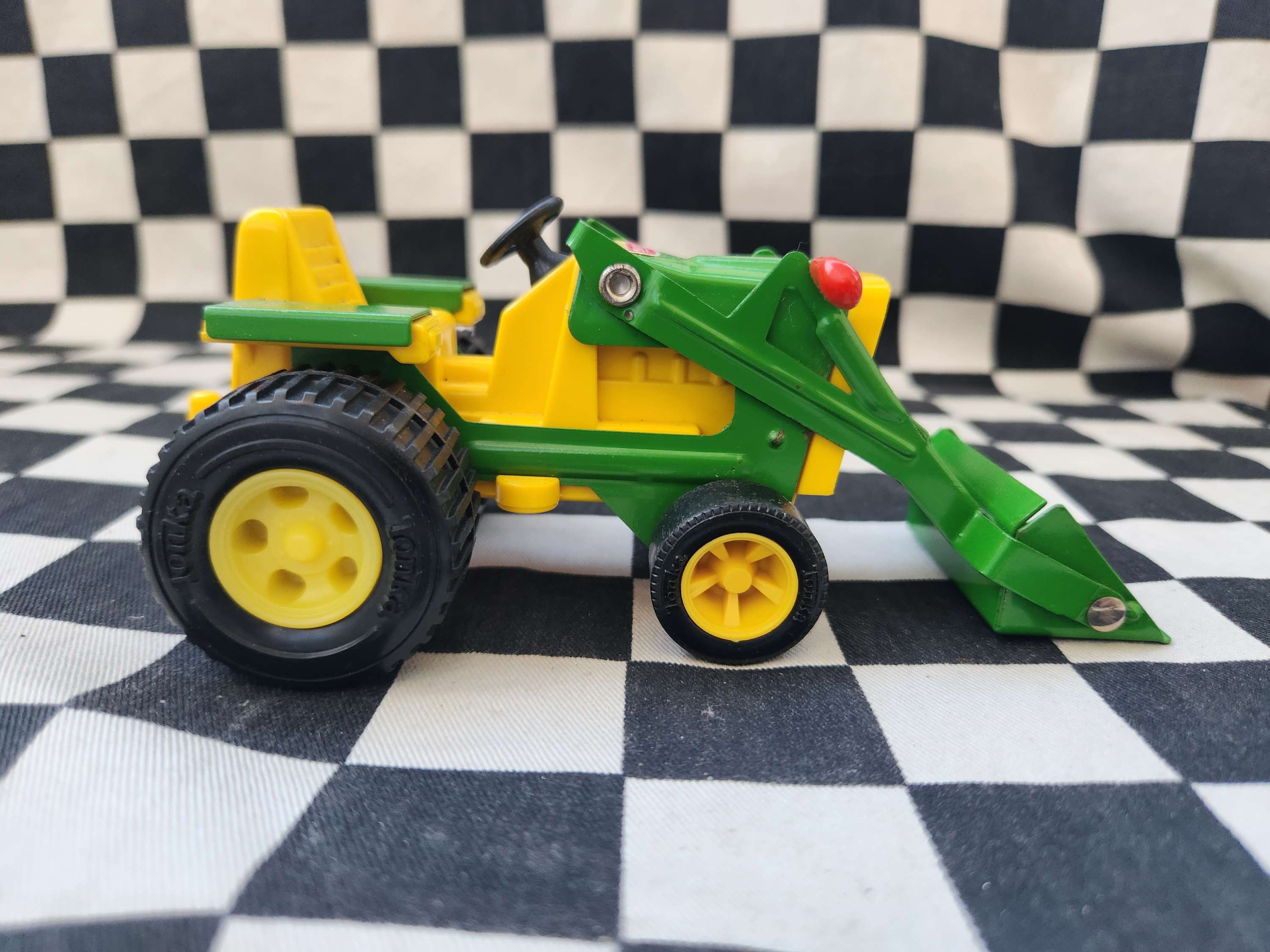 Vintage Tonka Farm Tractor Nice!