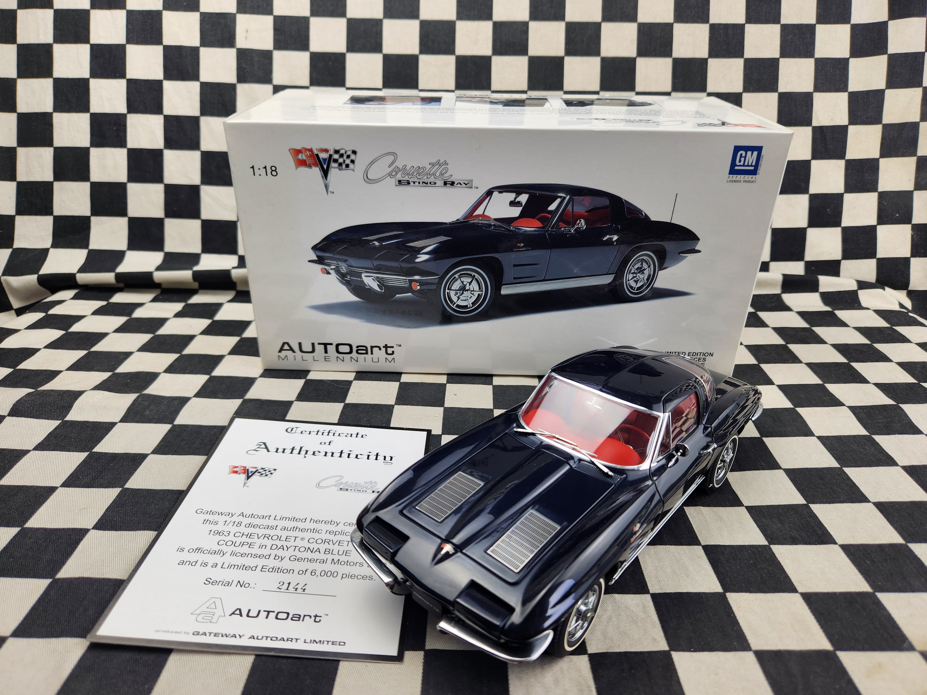 Autoart Millennium 1963 Corvette Stingray Dark Blue