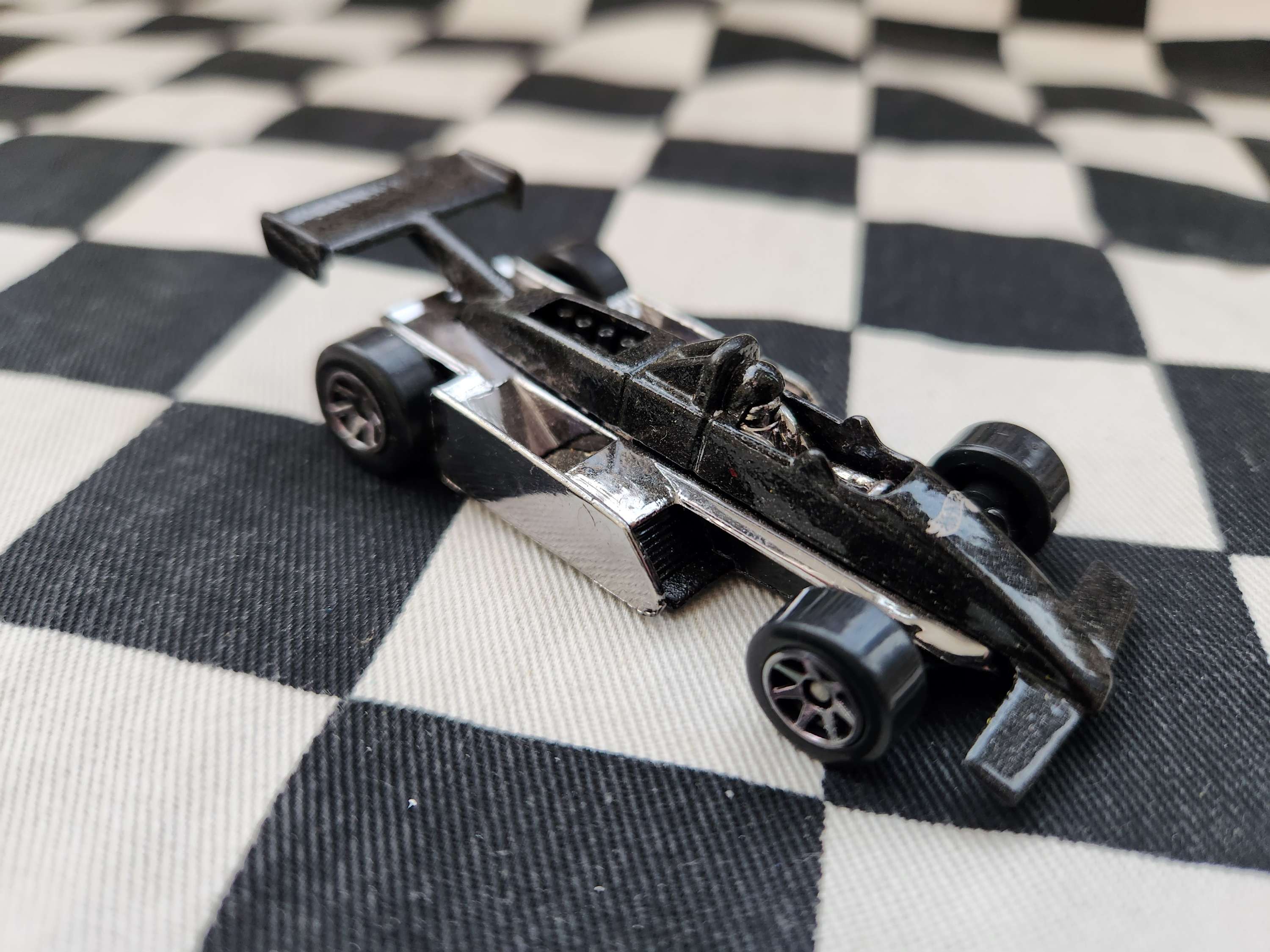 Hot Wheels Loose Indy Formula One Racer Black/Chrome