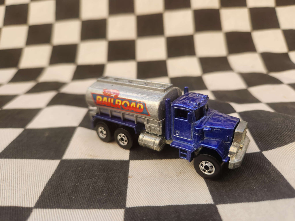 Vintage Loose Hot Wheels Blackwall Peterbilt Railroad Tanker Blue