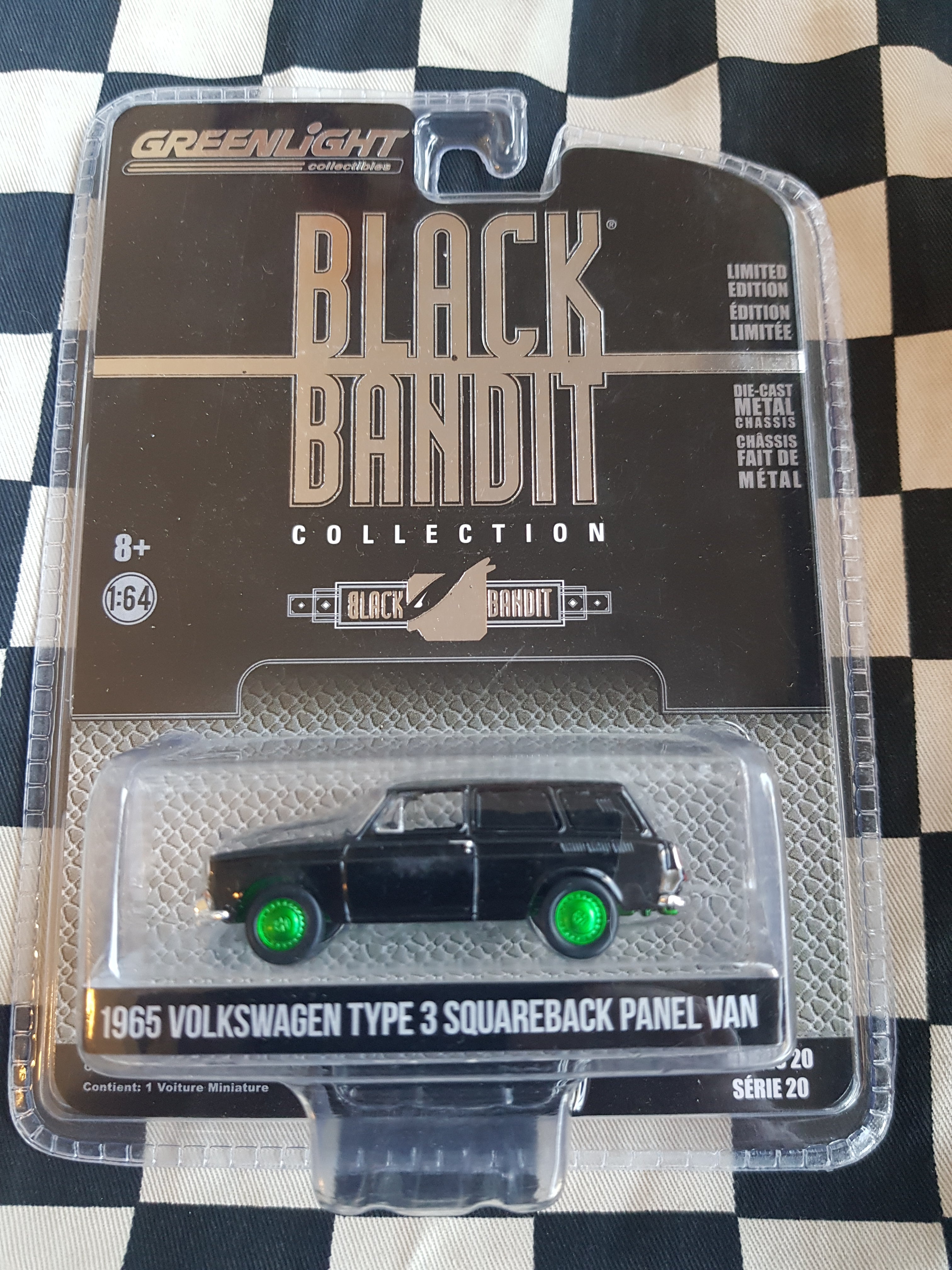 Greenlight  Black Bandit Greenie CHASE 1965 VW Type 3 Squareback Panel Van