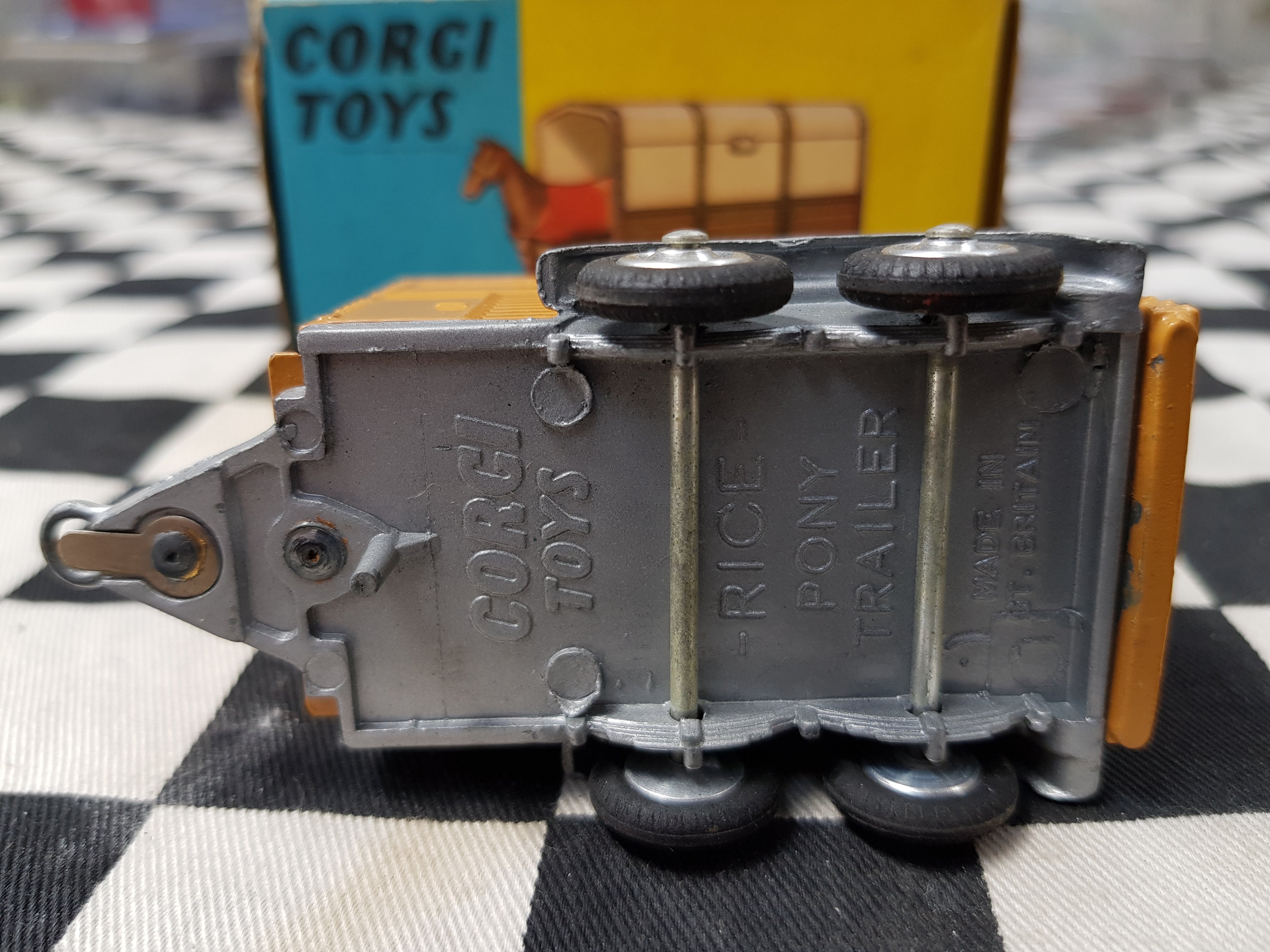 Corgi #102 Rice's Pony Trailer original Boxed ( no Pony)